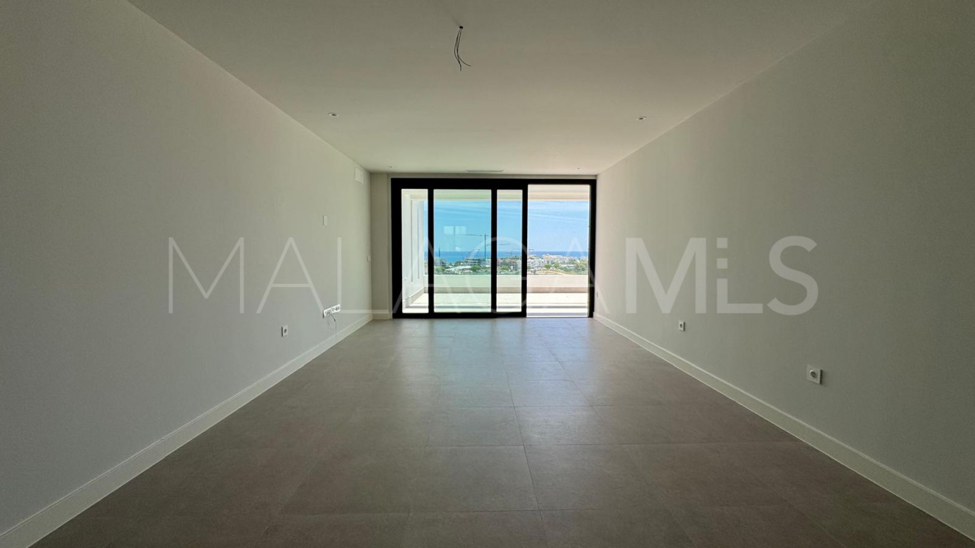 Ático for sale in Estepona de 3 bedrooms