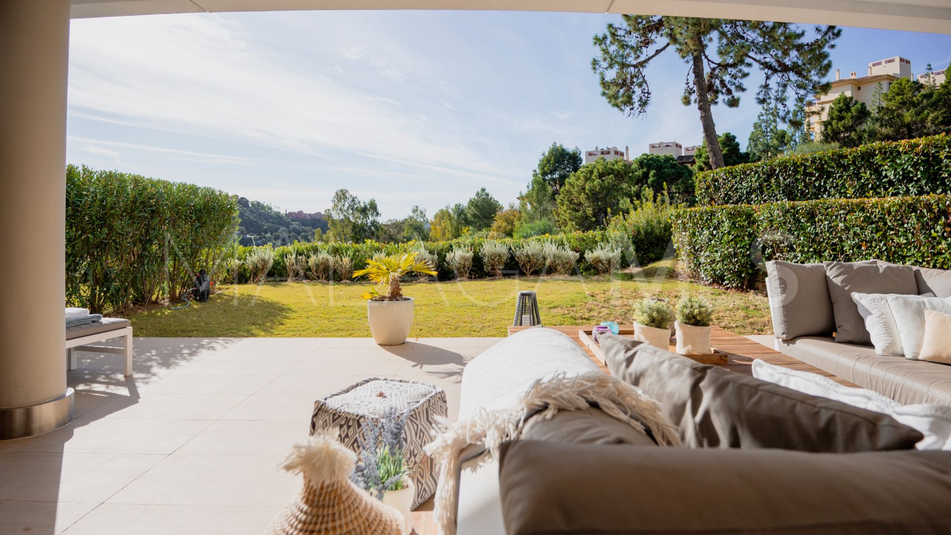 Erdgeschosswohnung for sale in Benahavis