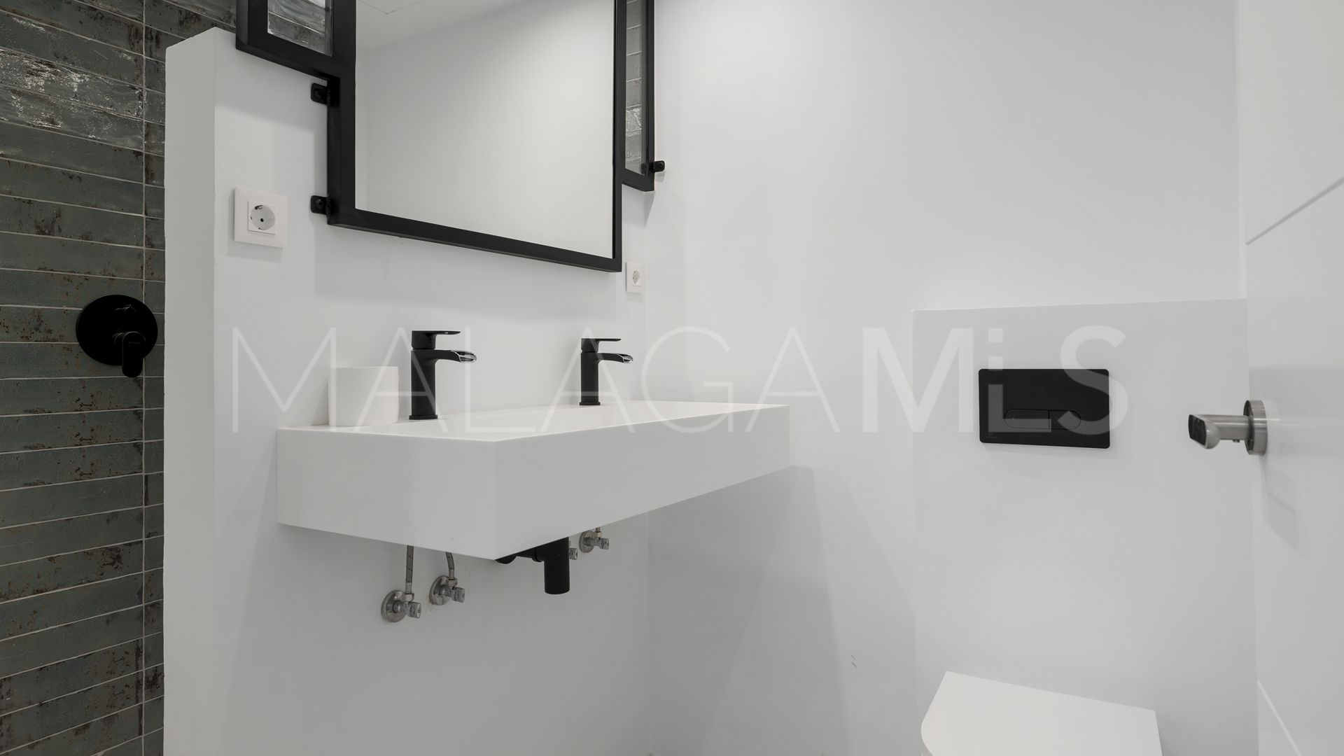 For sale Benahavis 2 bedrooms penthouse