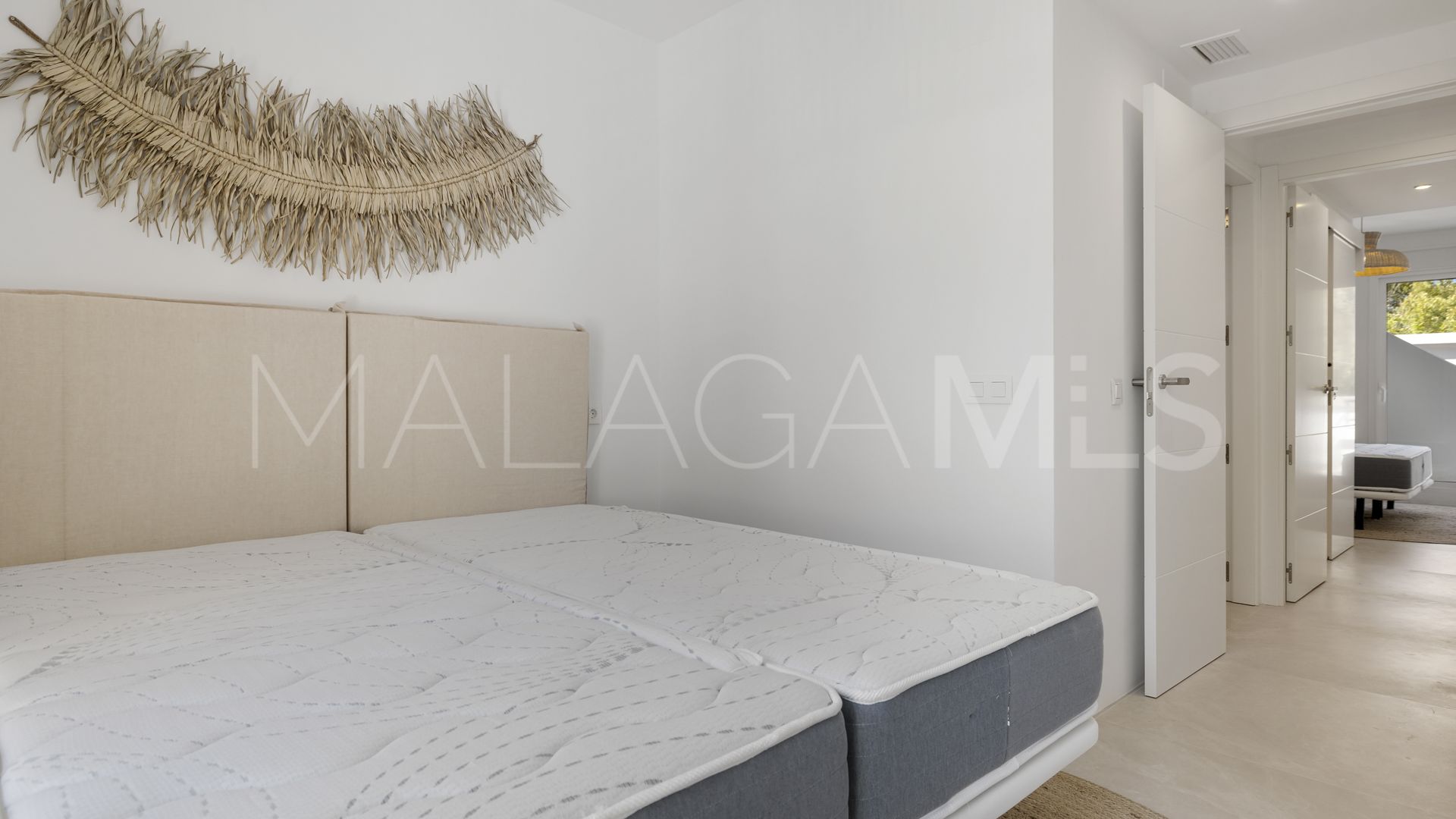 For sale Benahavis 2 bedrooms penthouse