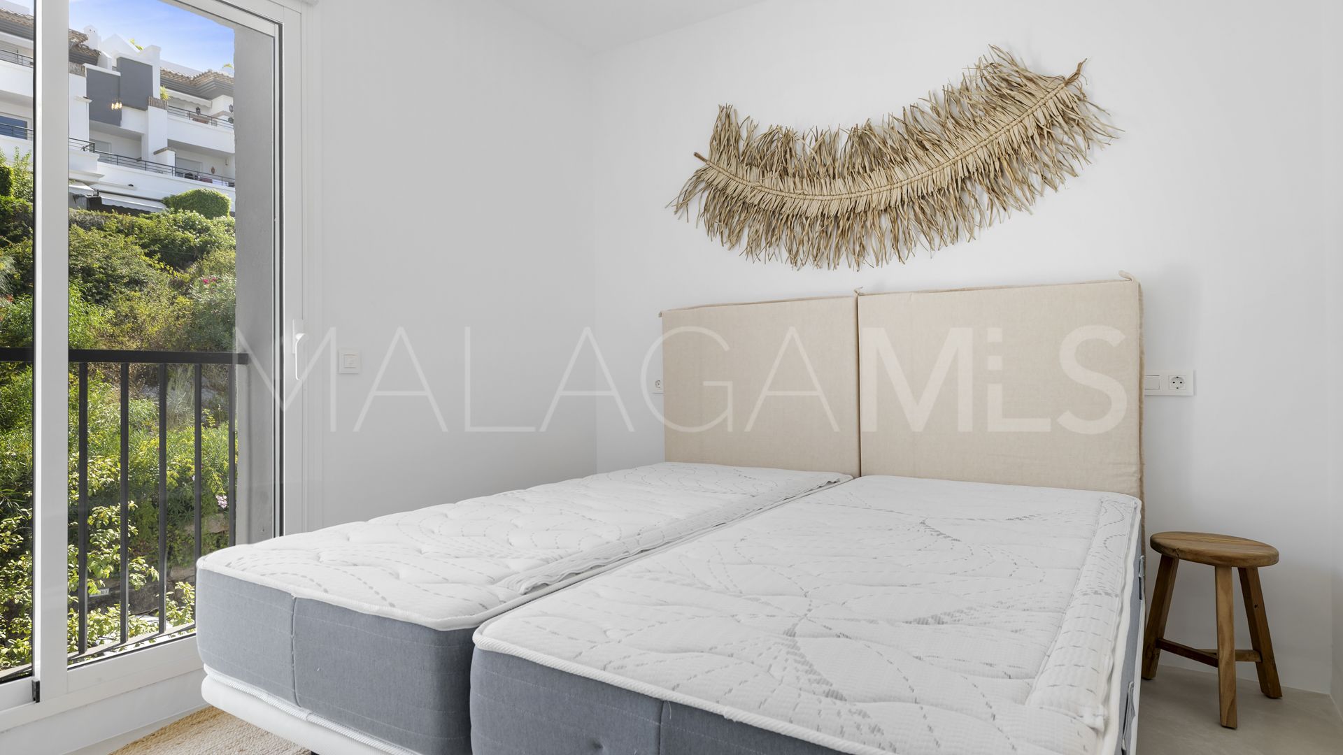 For sale Benahavis 2 bedrooms penthouse