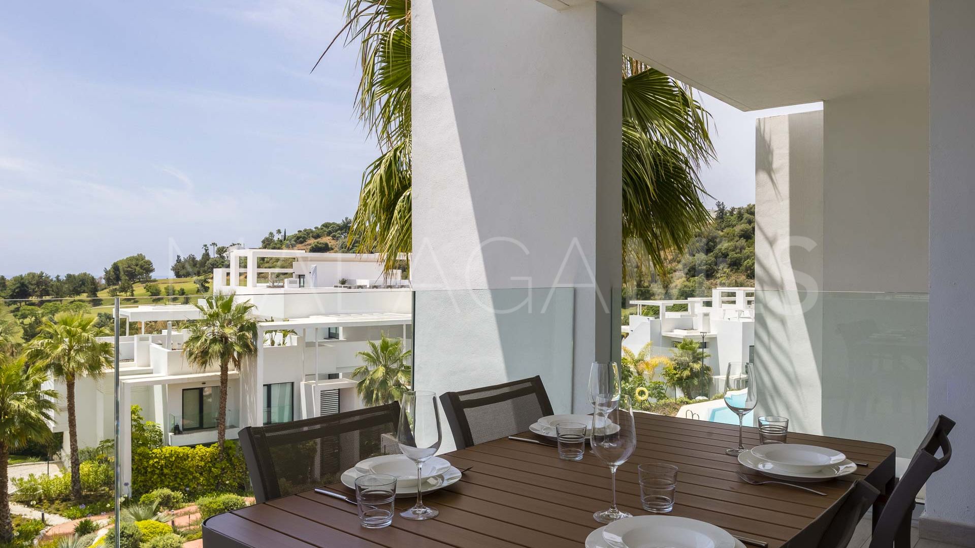 Se vende apartamento with 2 bedrooms in Benahavis