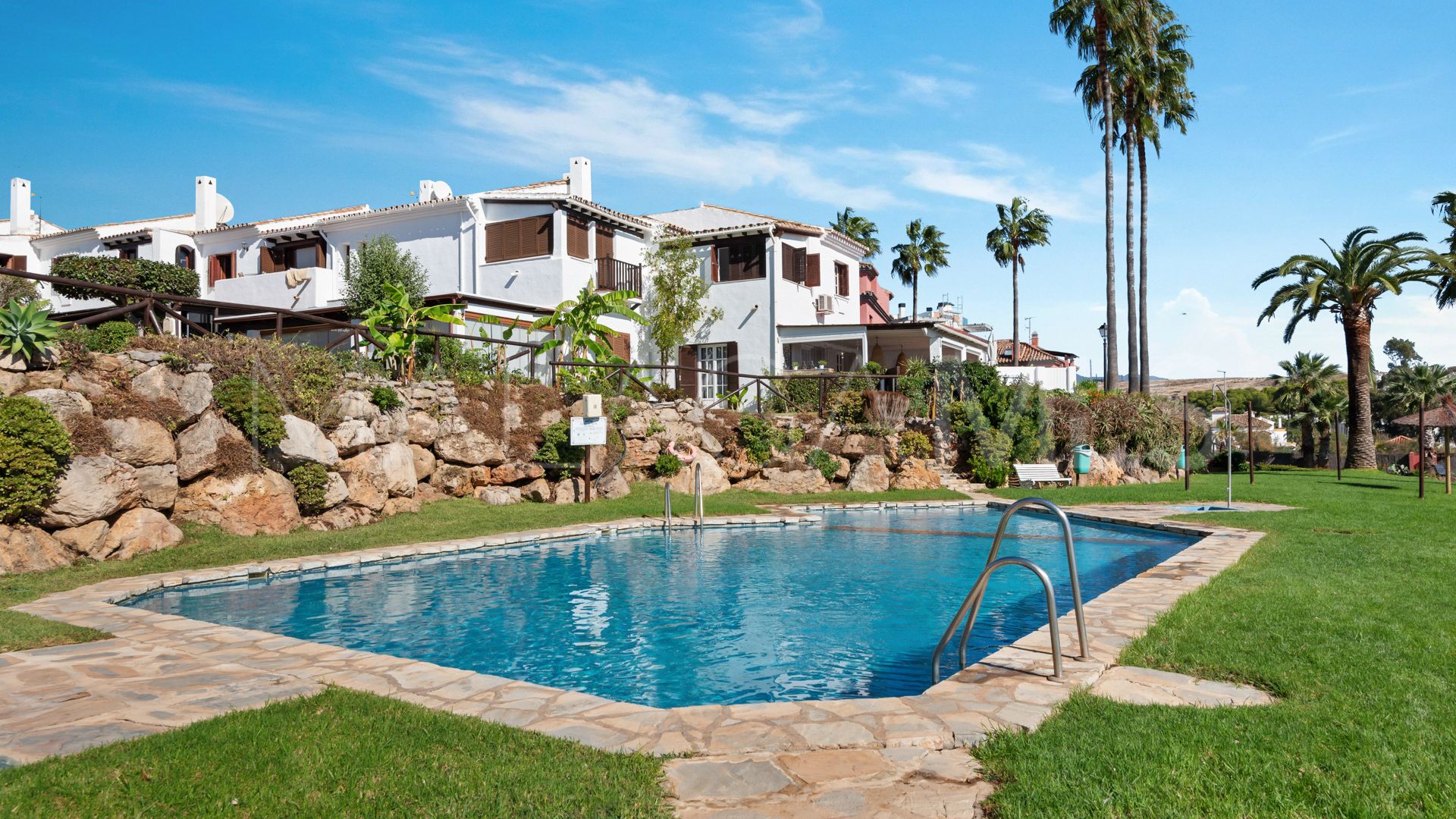 Radhus for sale in Bahía de Estepona