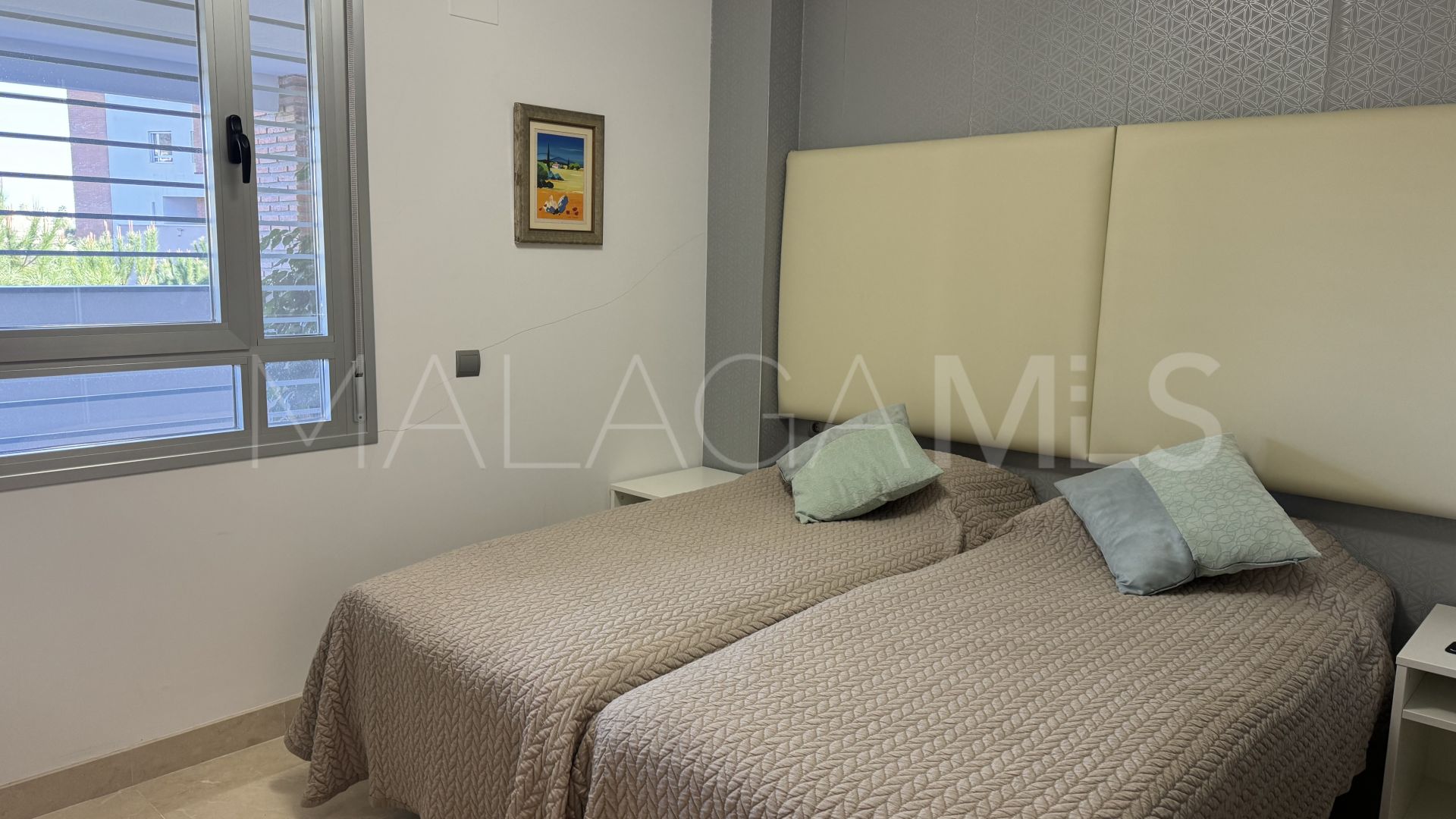 2 bedrooms apartment in Benahavis for sale