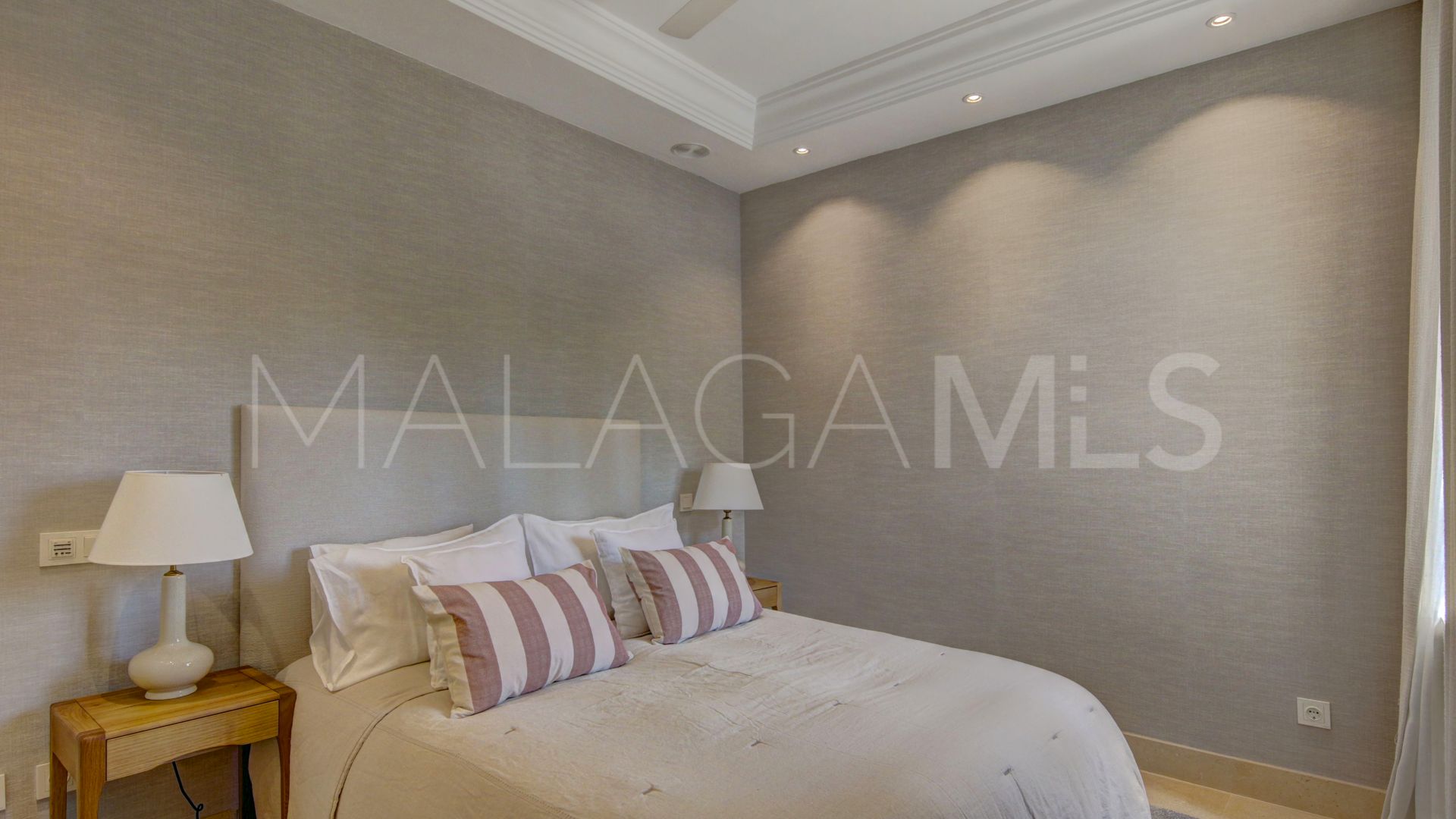 For sale villa in Marbella City