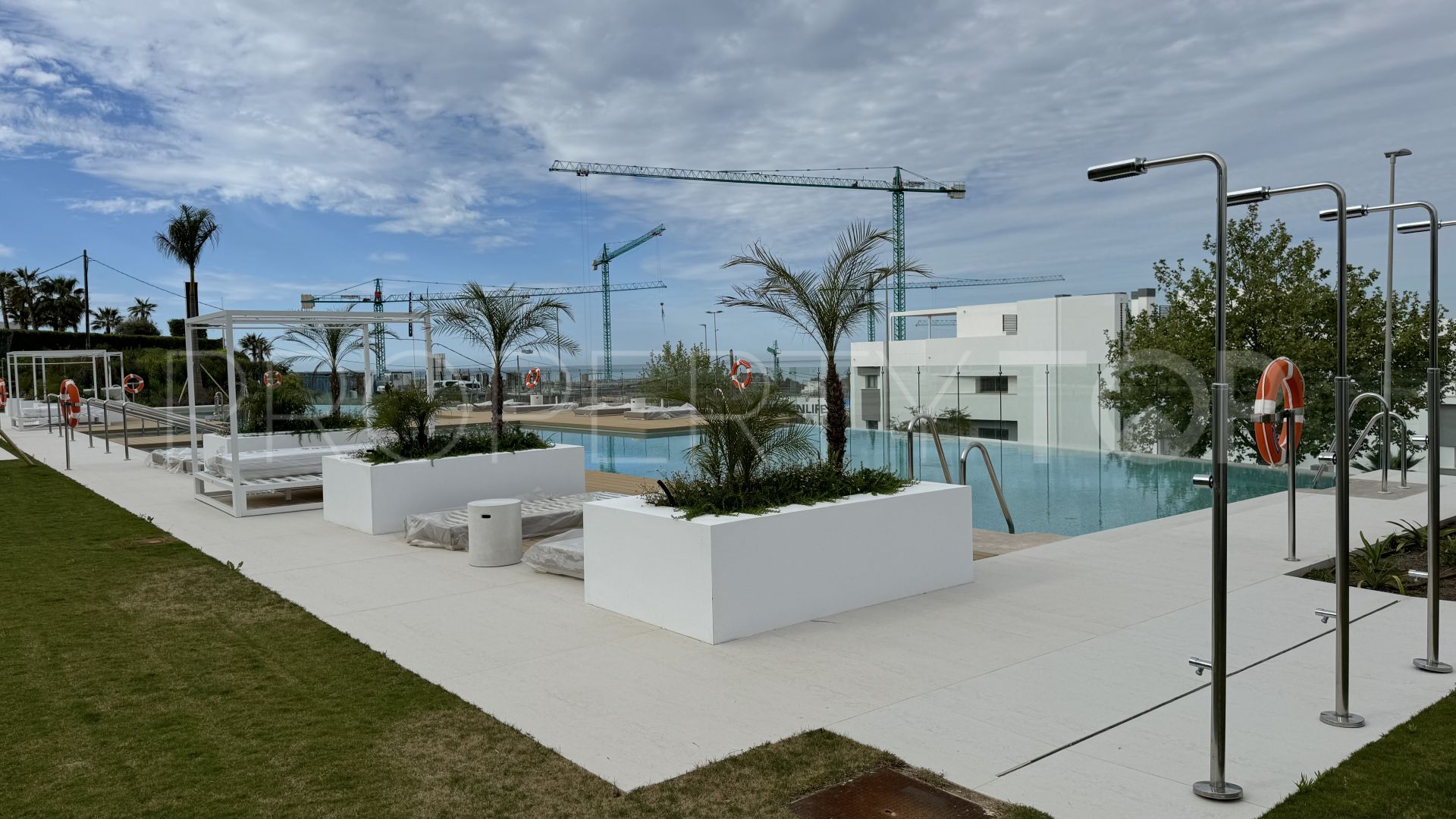 Apartamento planta baja en venta en Marbella Ciudad con 3 dormitorios