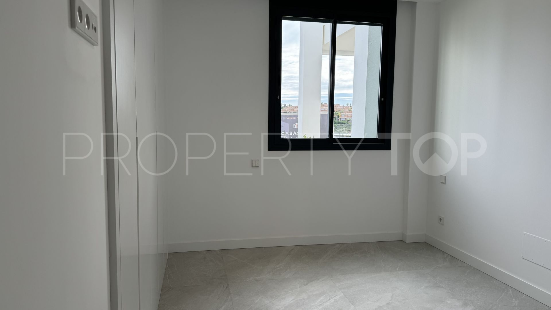 Apartamento planta baja en venta en Marbella Ciudad con 3 dormitorios