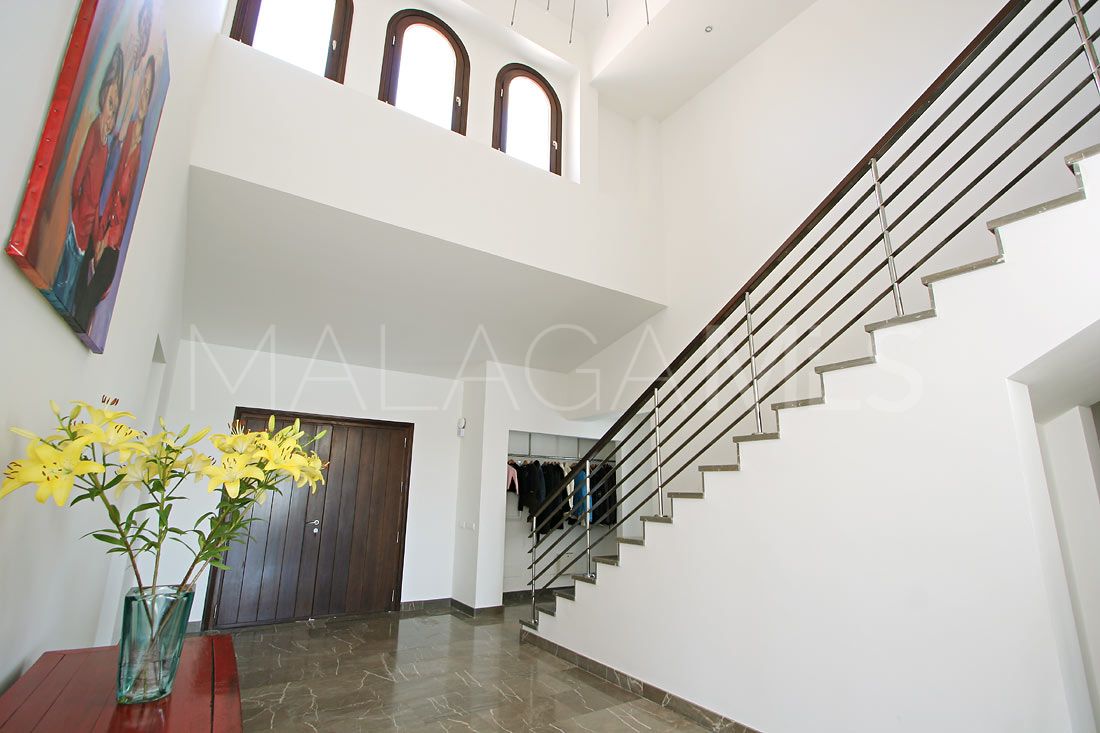 Villa for sale with 6 bedrooms in Los Flamingos Golf