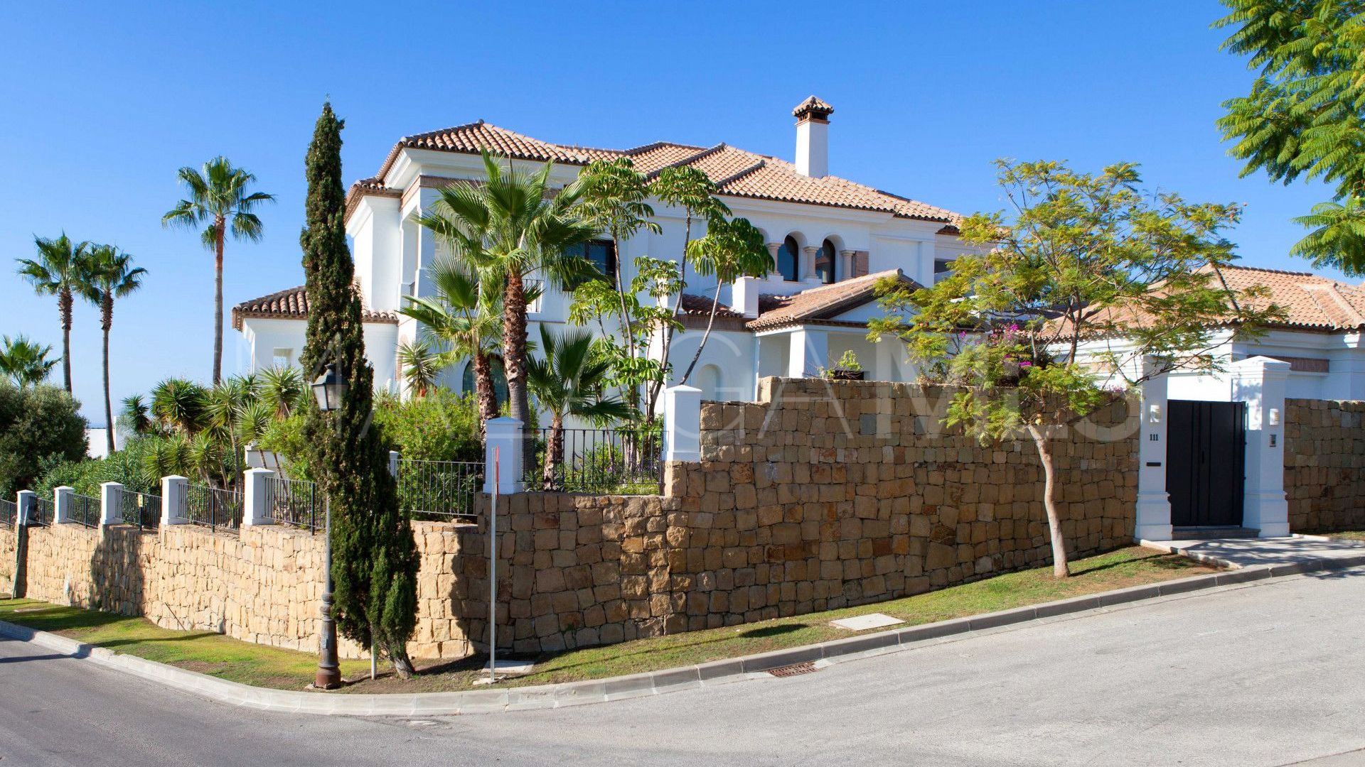 Villa for sale with 6 bedrooms in Los Flamingos Golf