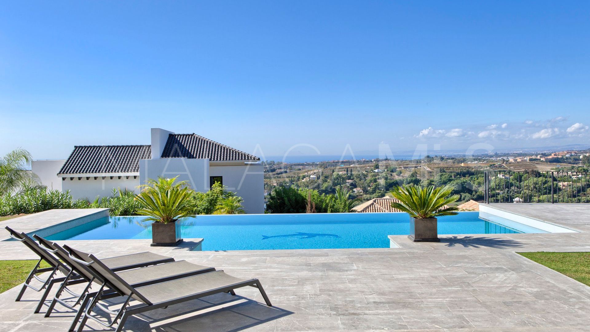 Villa for sale with 6 bedrooms in Los Flamingos Golf