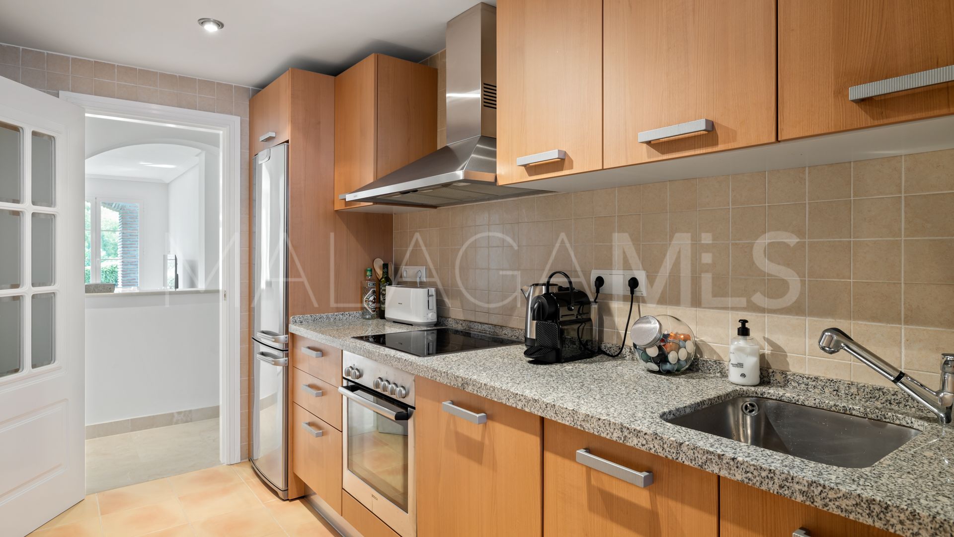 Apartamento planta baja for sale in Benahavis de 2 bedrooms
