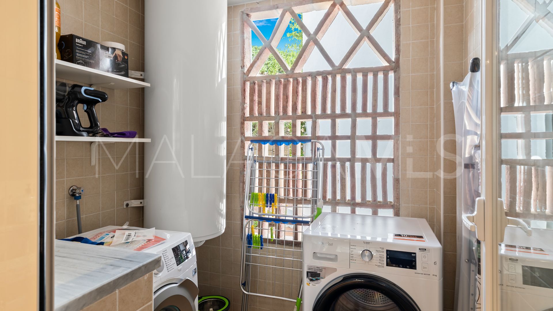 Apartamento planta baja for sale in Benahavis de 2 bedrooms