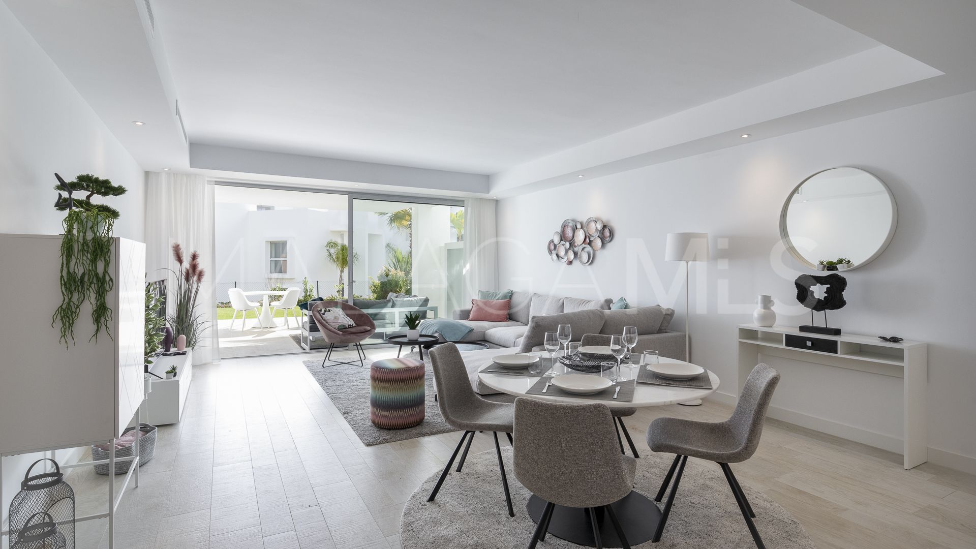 Appartement rez de chaussée for sale in Alcazaba Lagoon