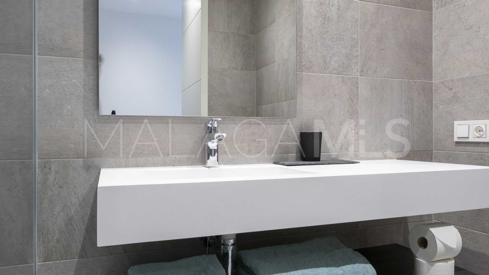 Appartement rez de chaussée for sale in Alcazaba Lagoon