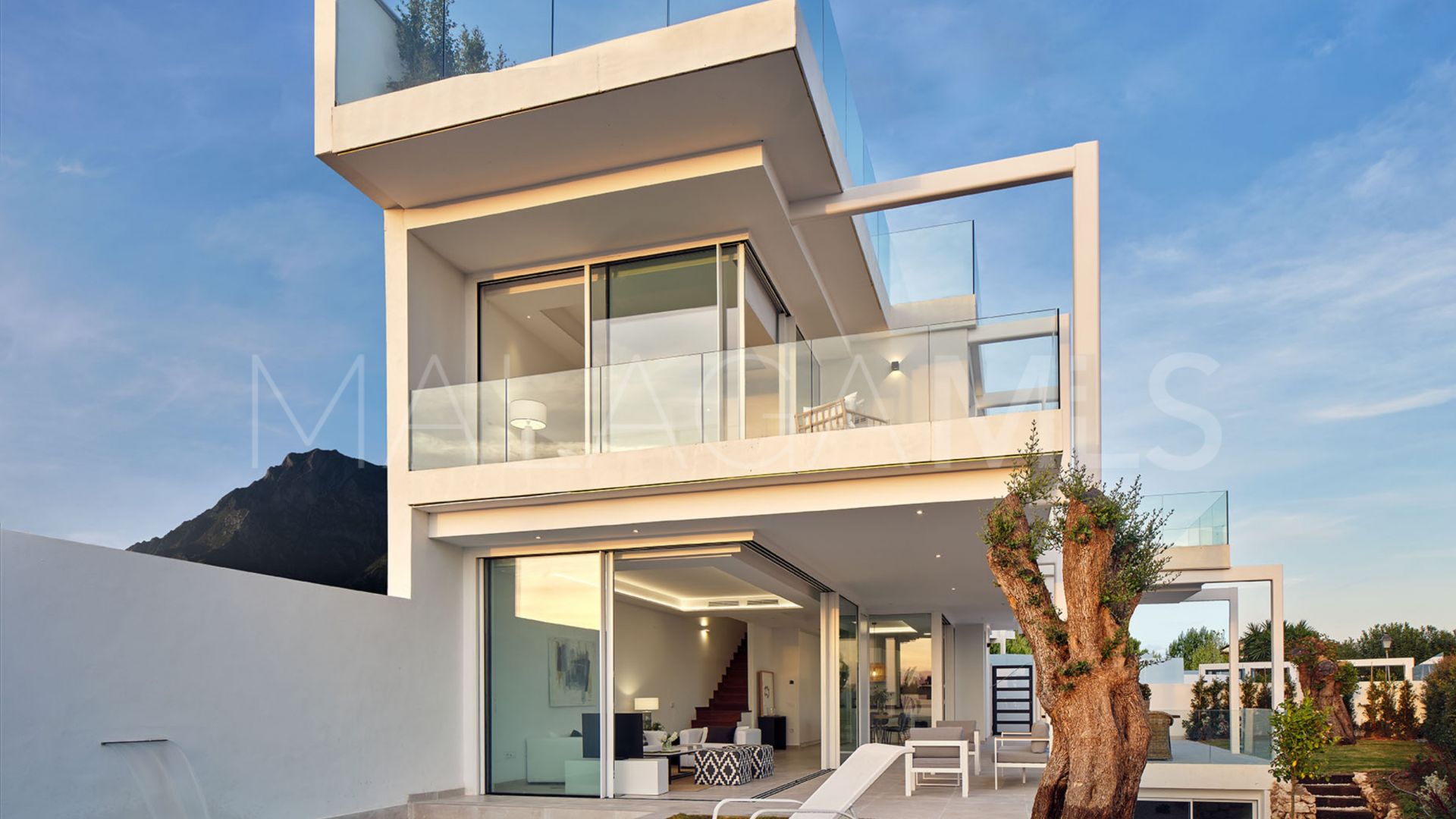 Villa for sale in Marbella