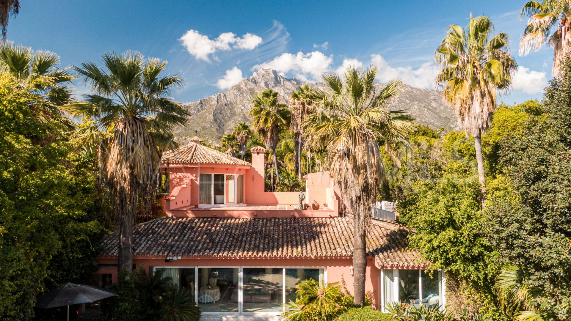 Marbella Ciudad, villa de 4 bedrooms a la venta