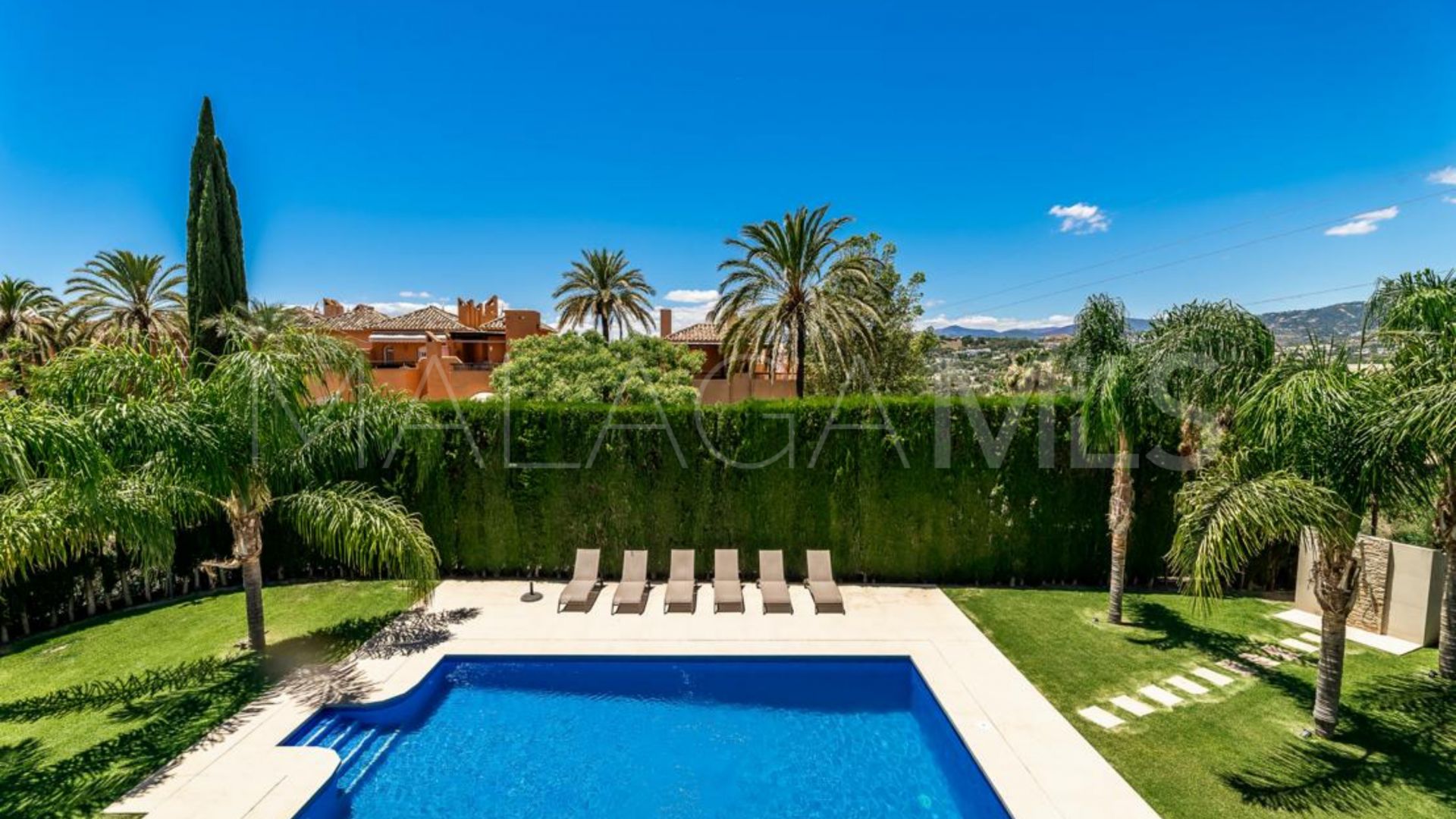 Buy villa with 5 bedrooms in Atalaya de Rio Verde