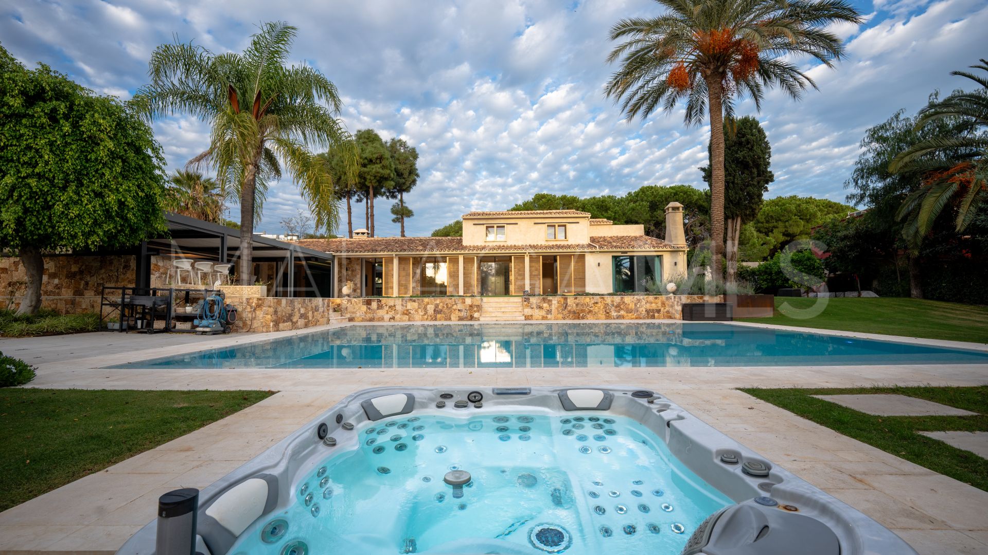 Villa for sale in Marbella