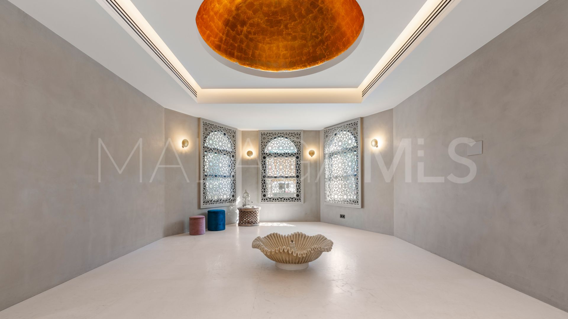 Villa for sale in Marbella
