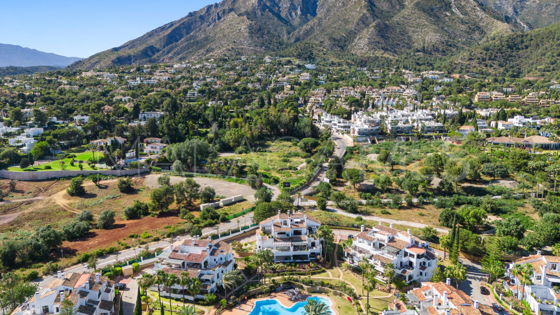 Zweistöckiges penthouse for sale in Marbella Goldene Meile