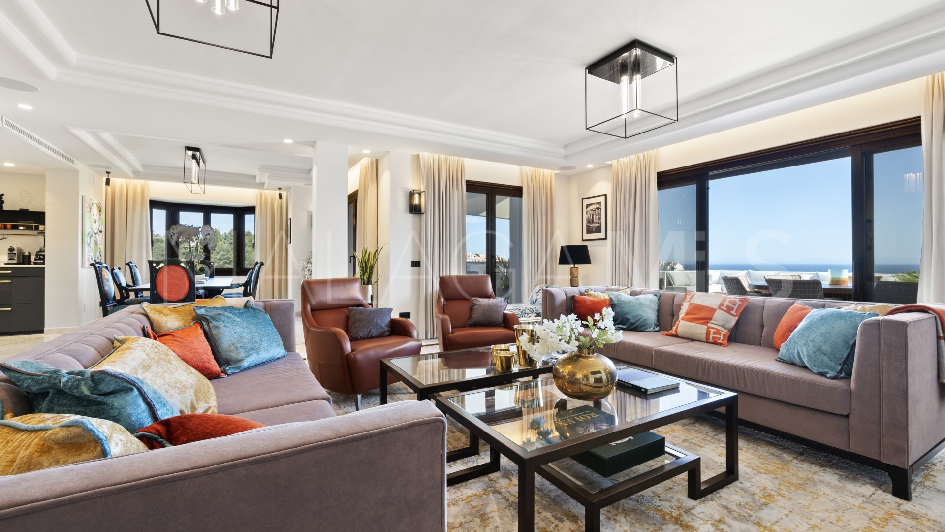 Zweistöckiges penthouse for sale in Marbella Goldene Meile