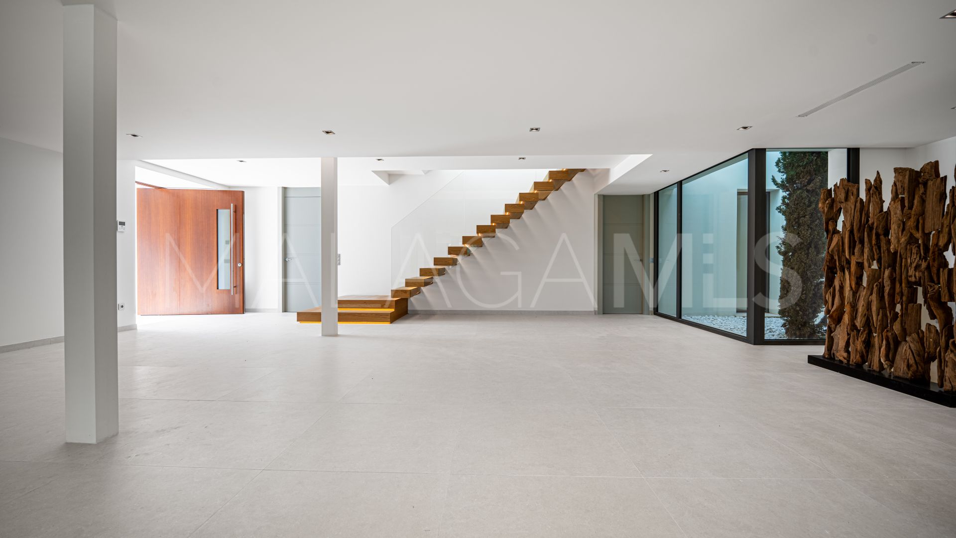 Villa for sale in Lomas de La Quinta