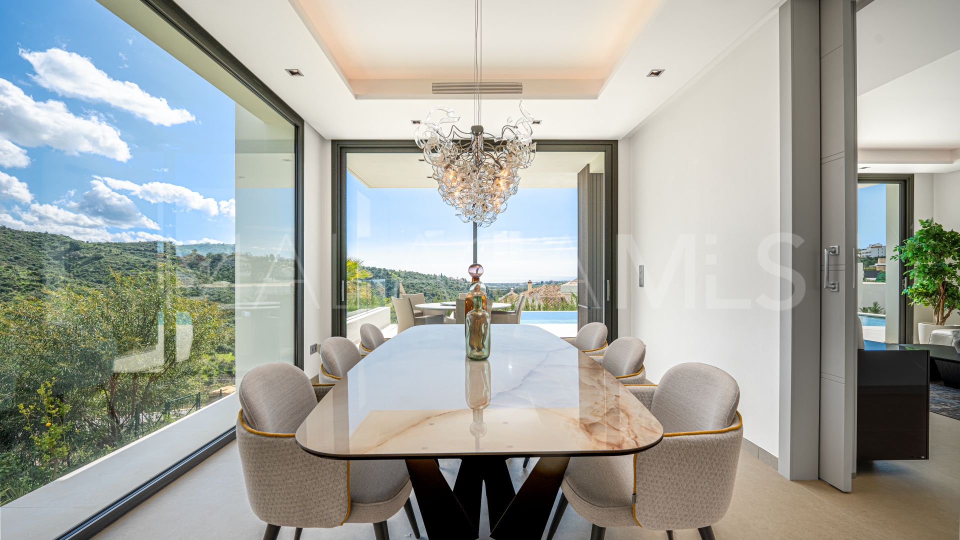 Villa for sale in Lomas de La Quinta