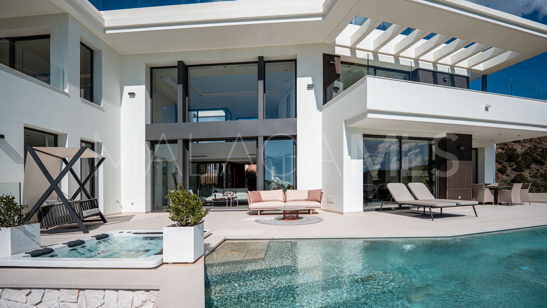 Villa for sale in Lomas de La Quinta