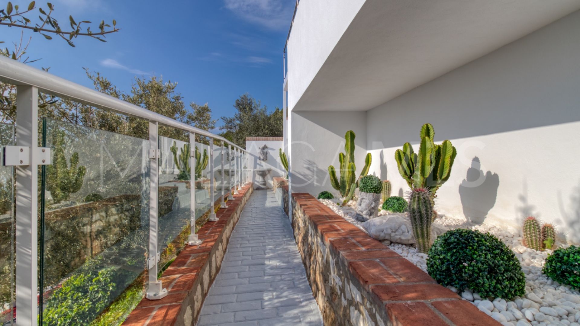 Villa for sale in Mijas