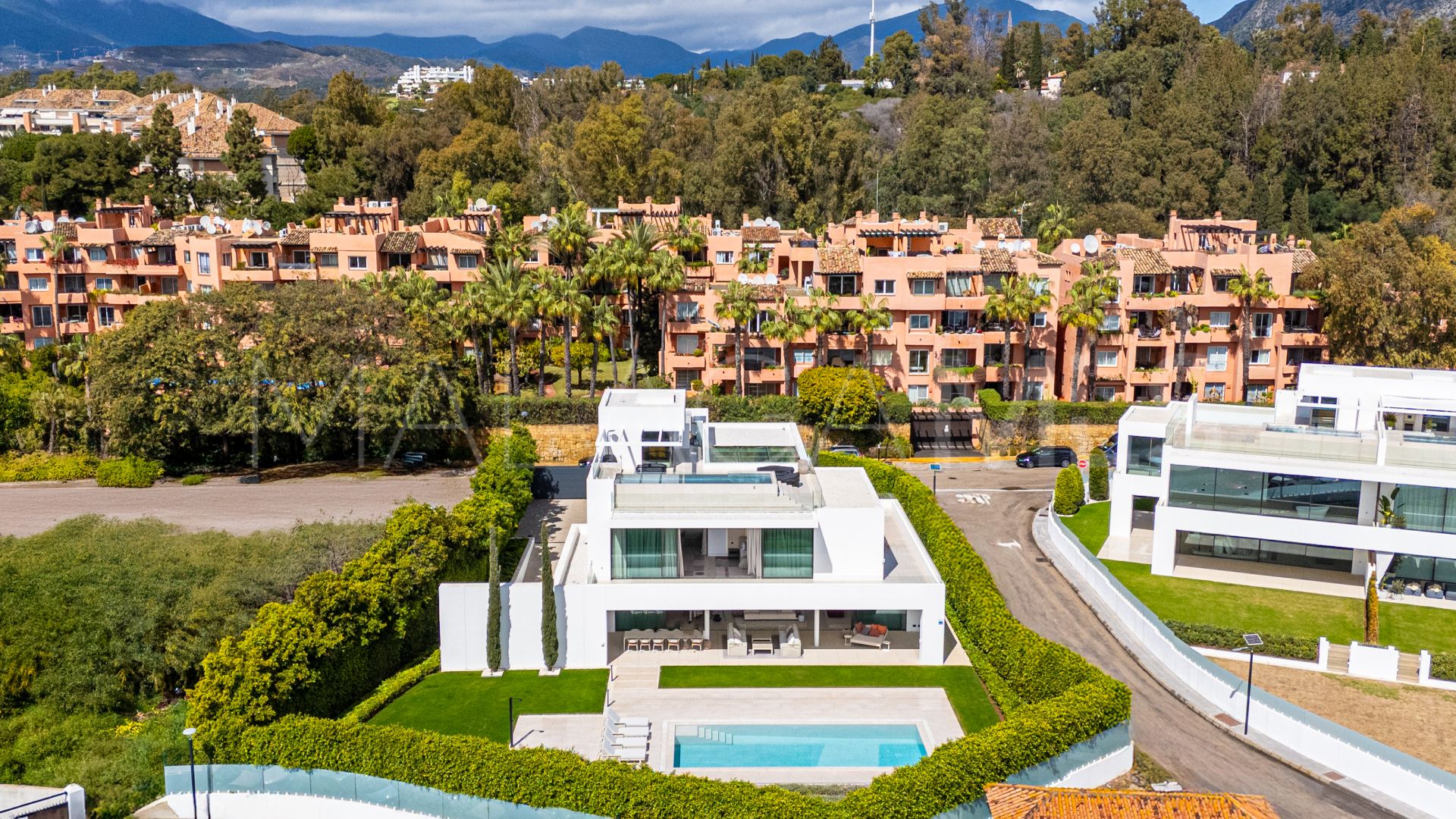 Villa for sale in Marbella Goldene Meile