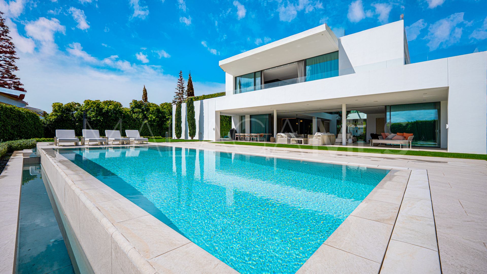 Villa for sale in Marbella Goldene Meile