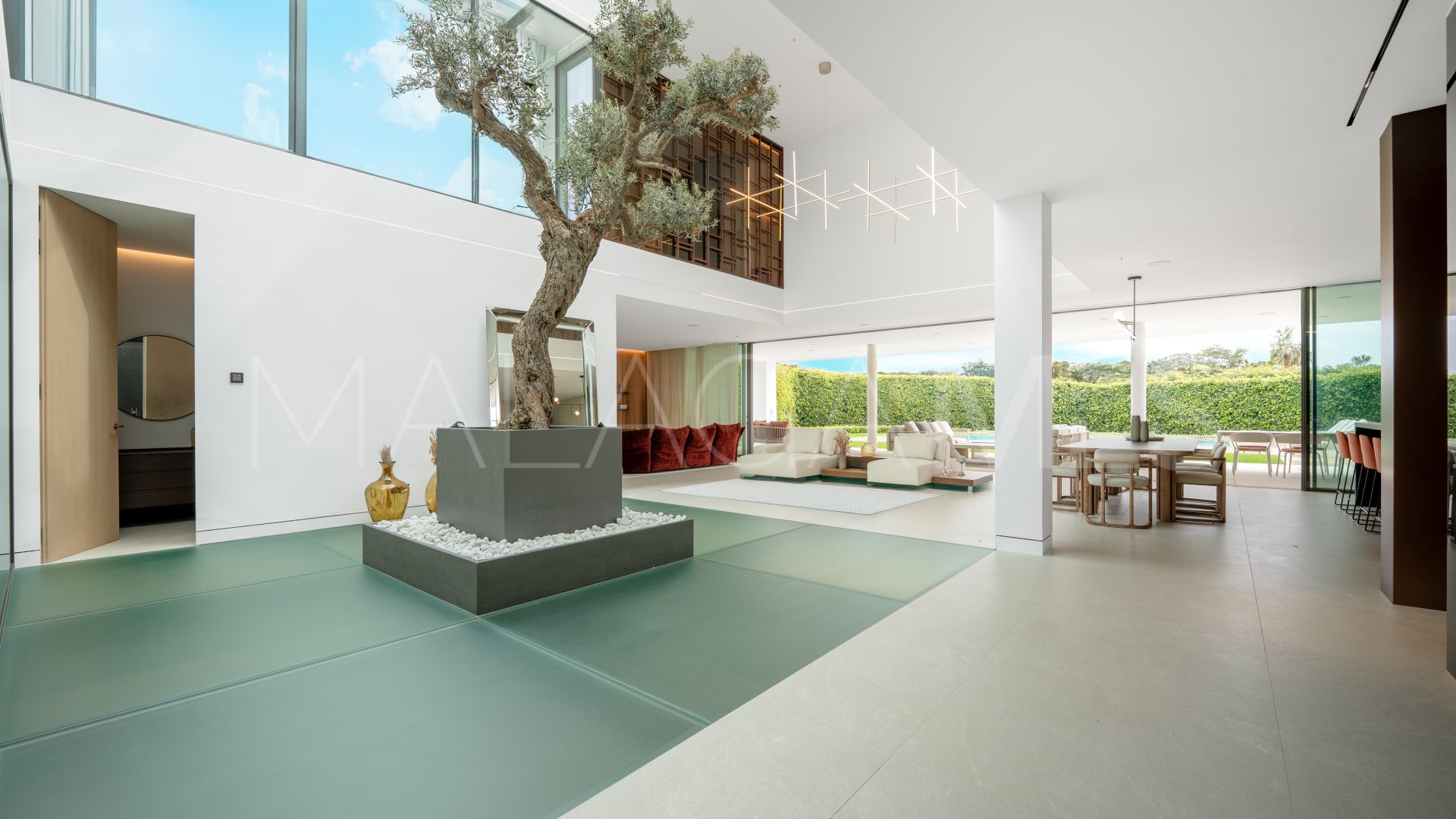 Villa for sale in Marbella Goldene Meile