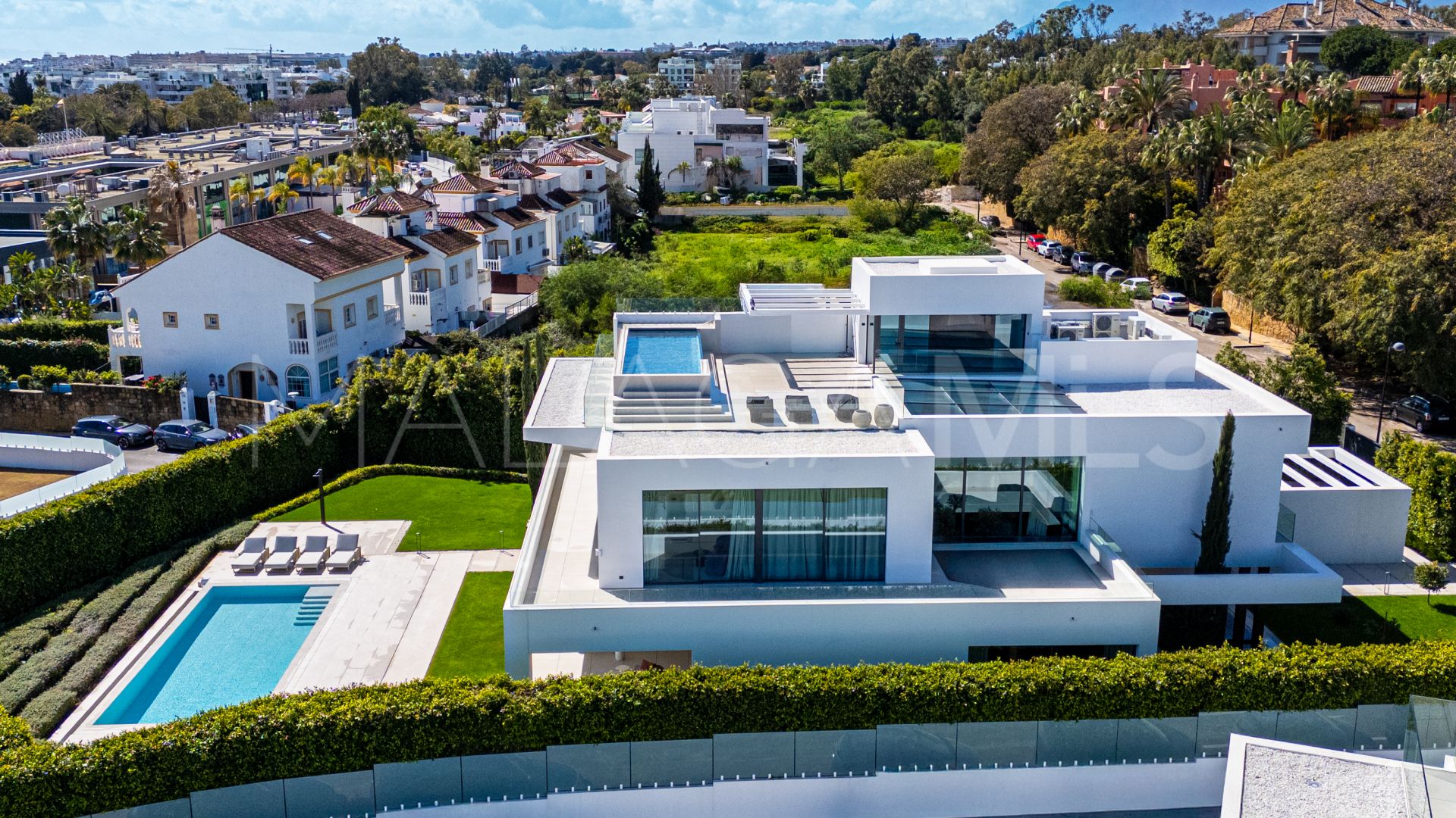 Villa for sale in Marbella Goldene Meile