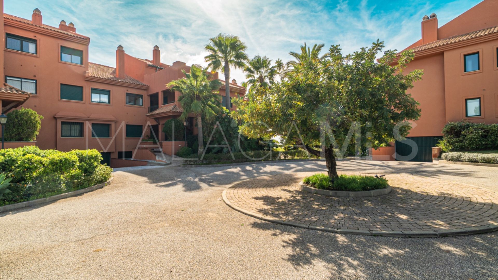 2 bedrooms penthouse for sale in Marbella East