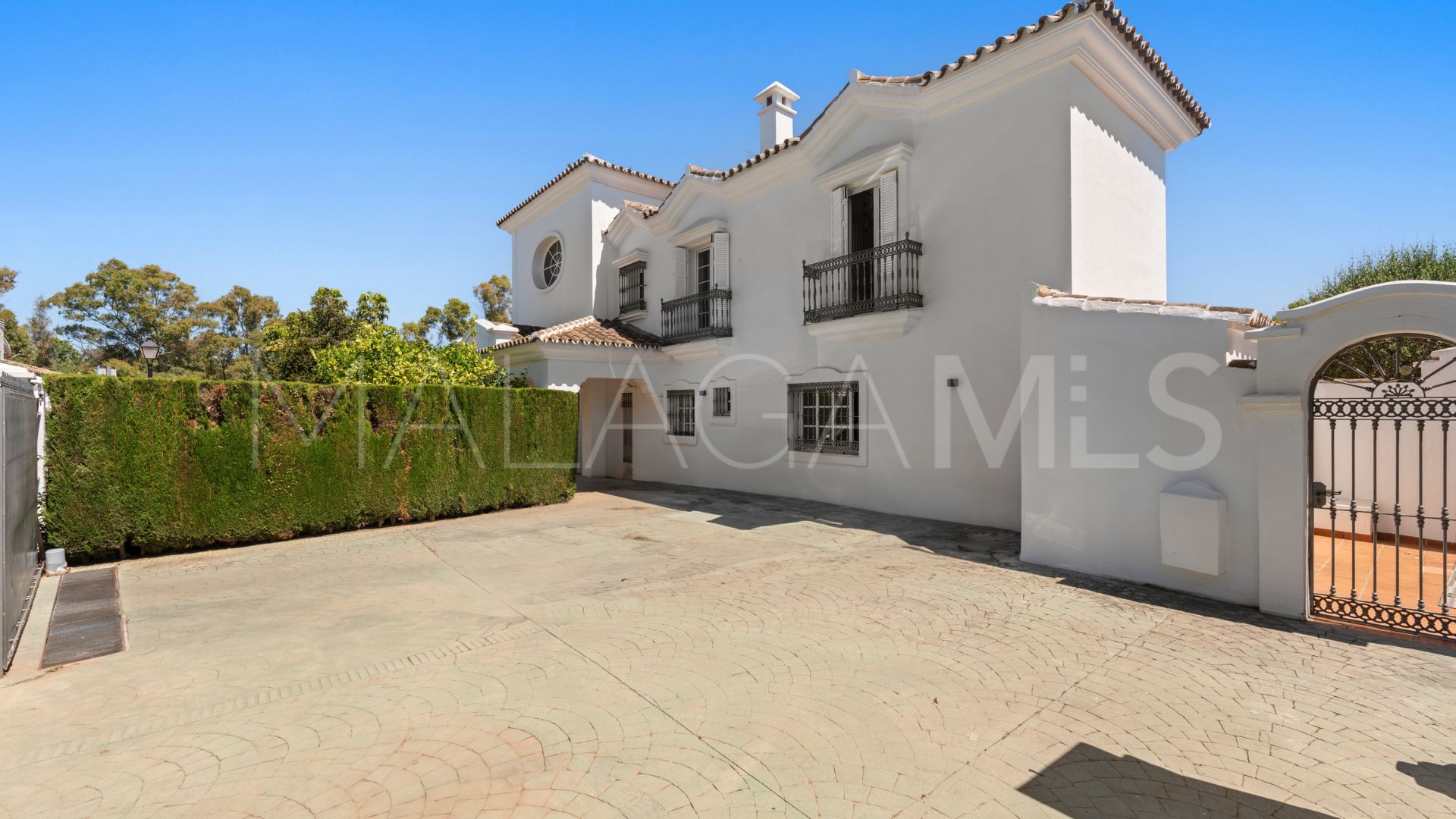 Villa for sale in Casasola