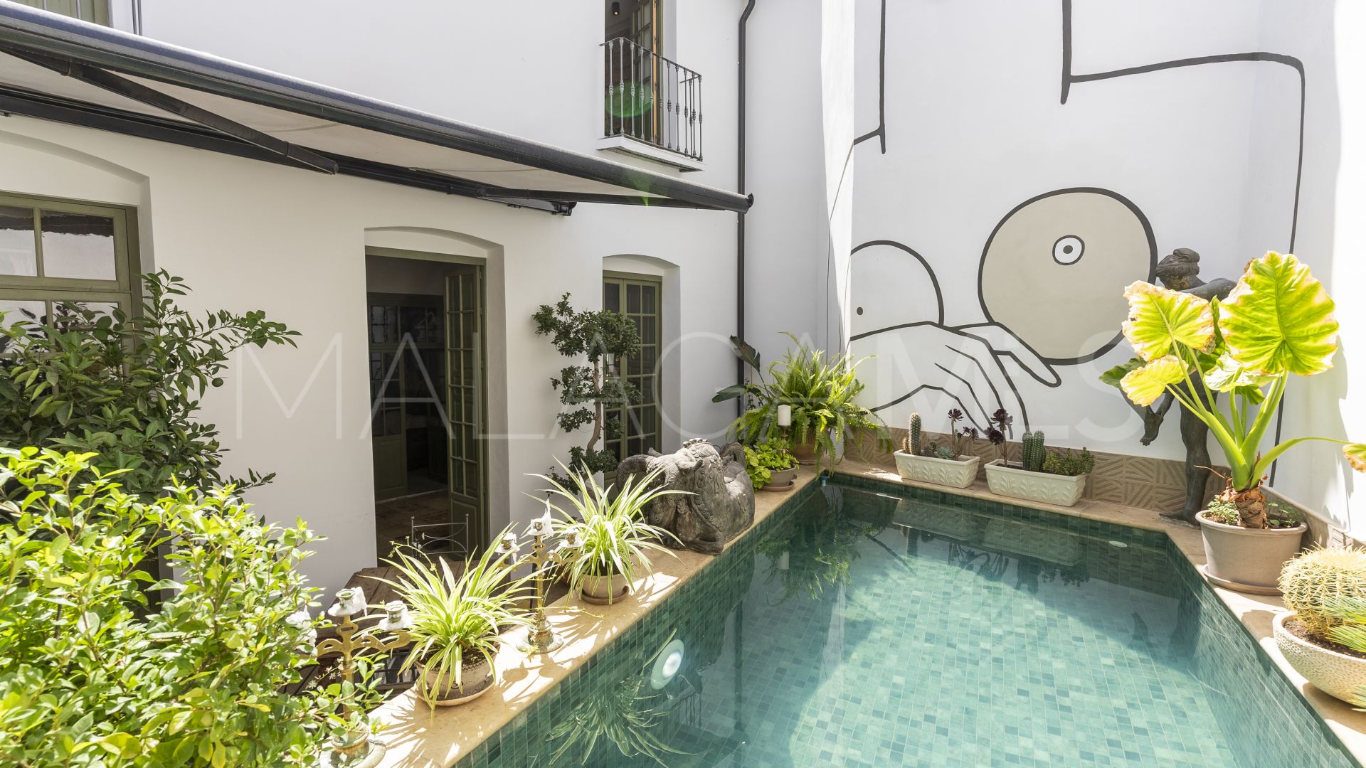 Coin Centro, adosado with 7 bedrooms a la venta