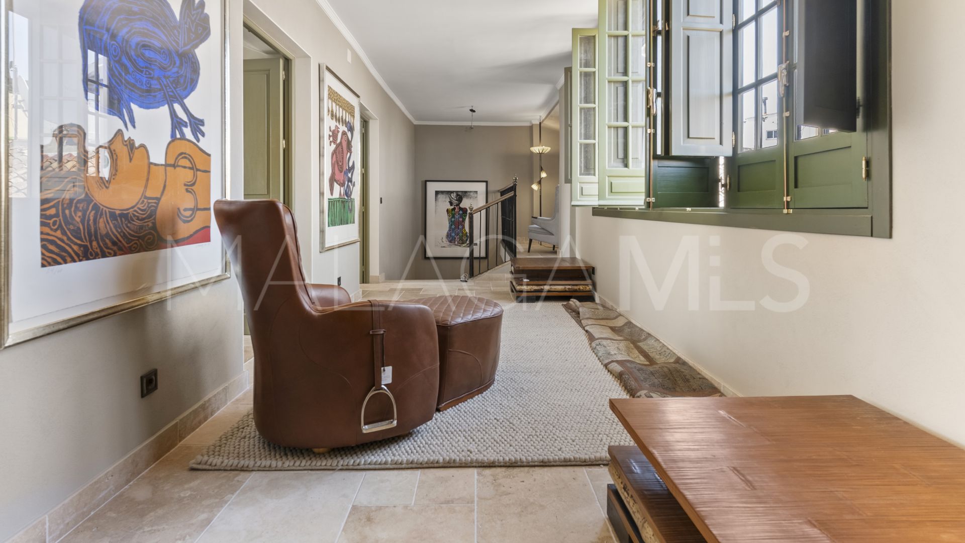 Hus i byn for sale in Coin Centro
