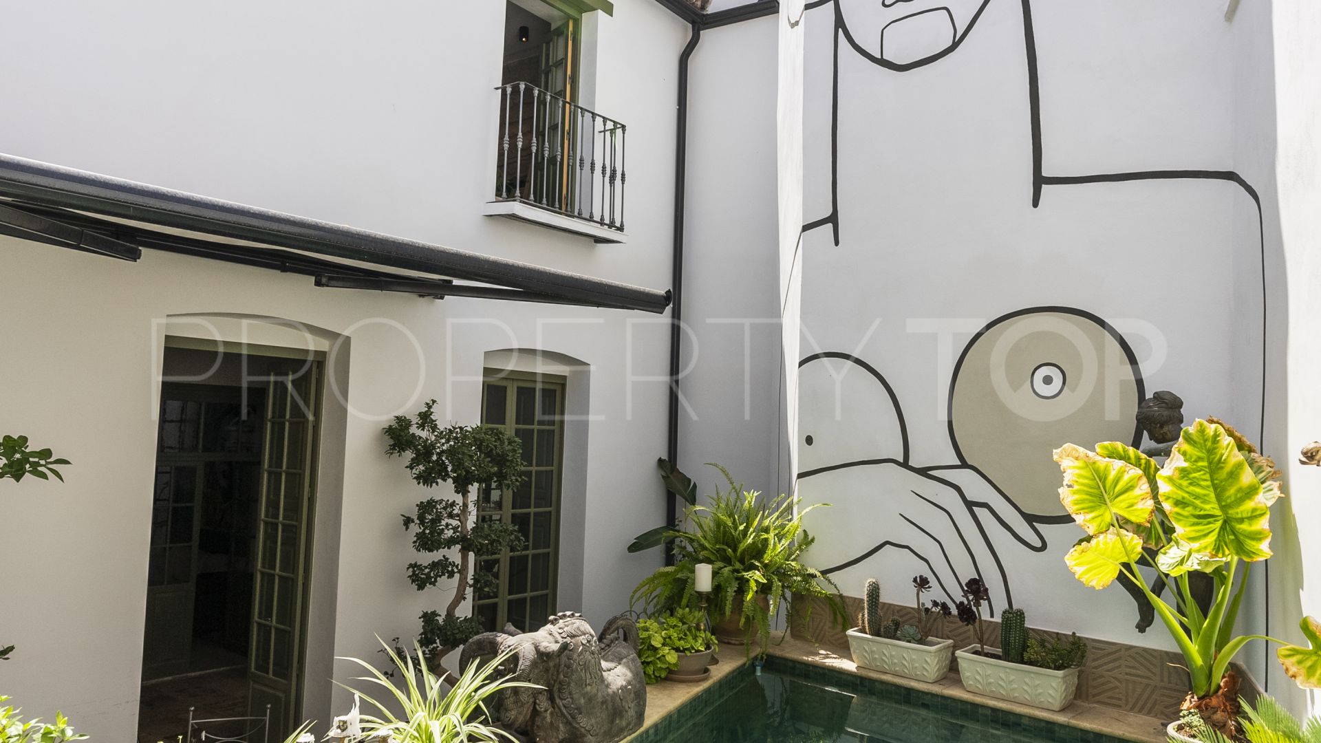 Buy town house in Coin Centro with 7 bedrooms