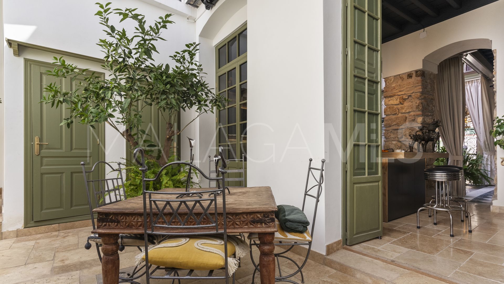 Coin Centro, adosado with 7 bedrooms a la venta