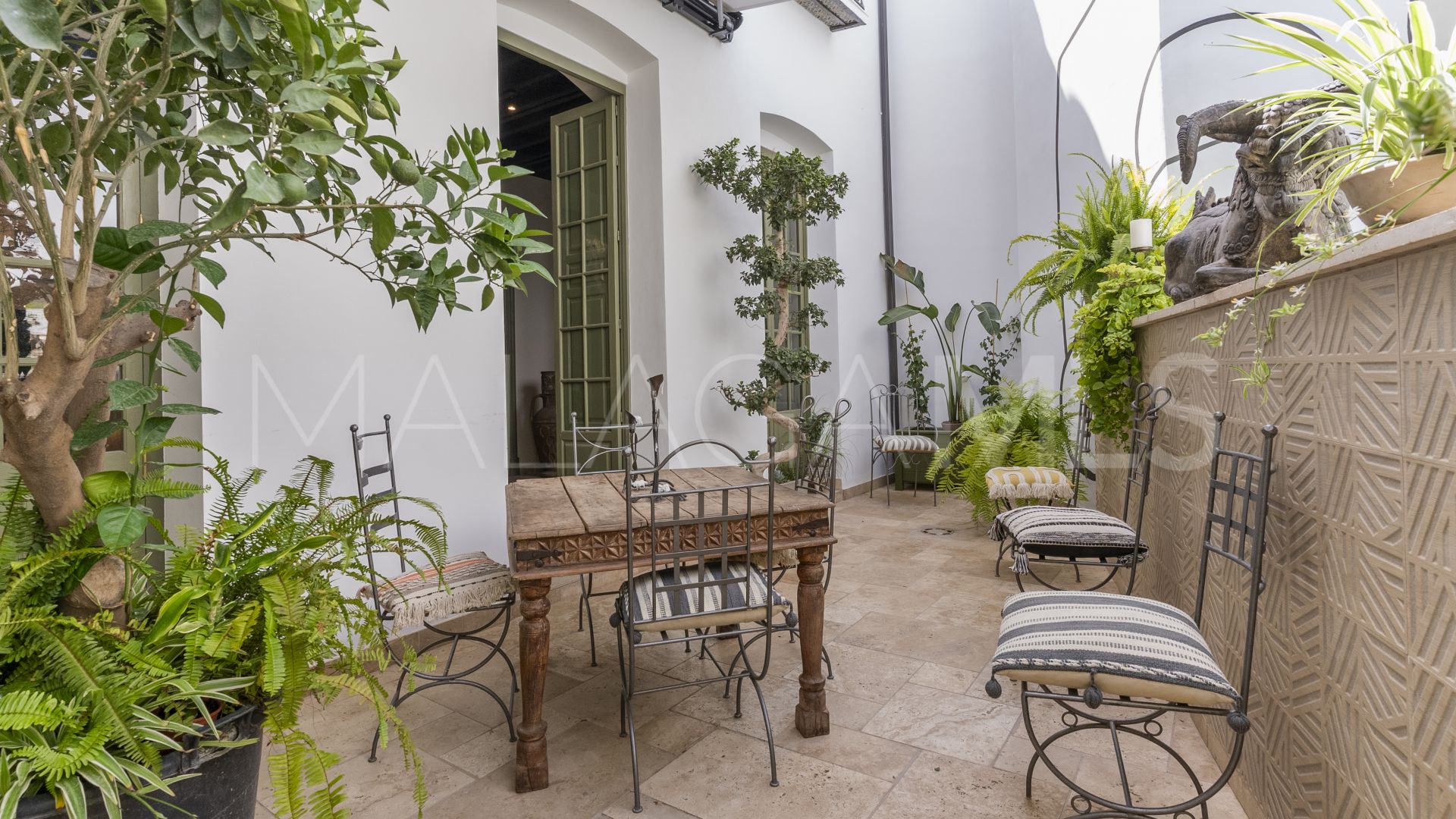 Coin Centro, adosado with 7 bedrooms a la venta