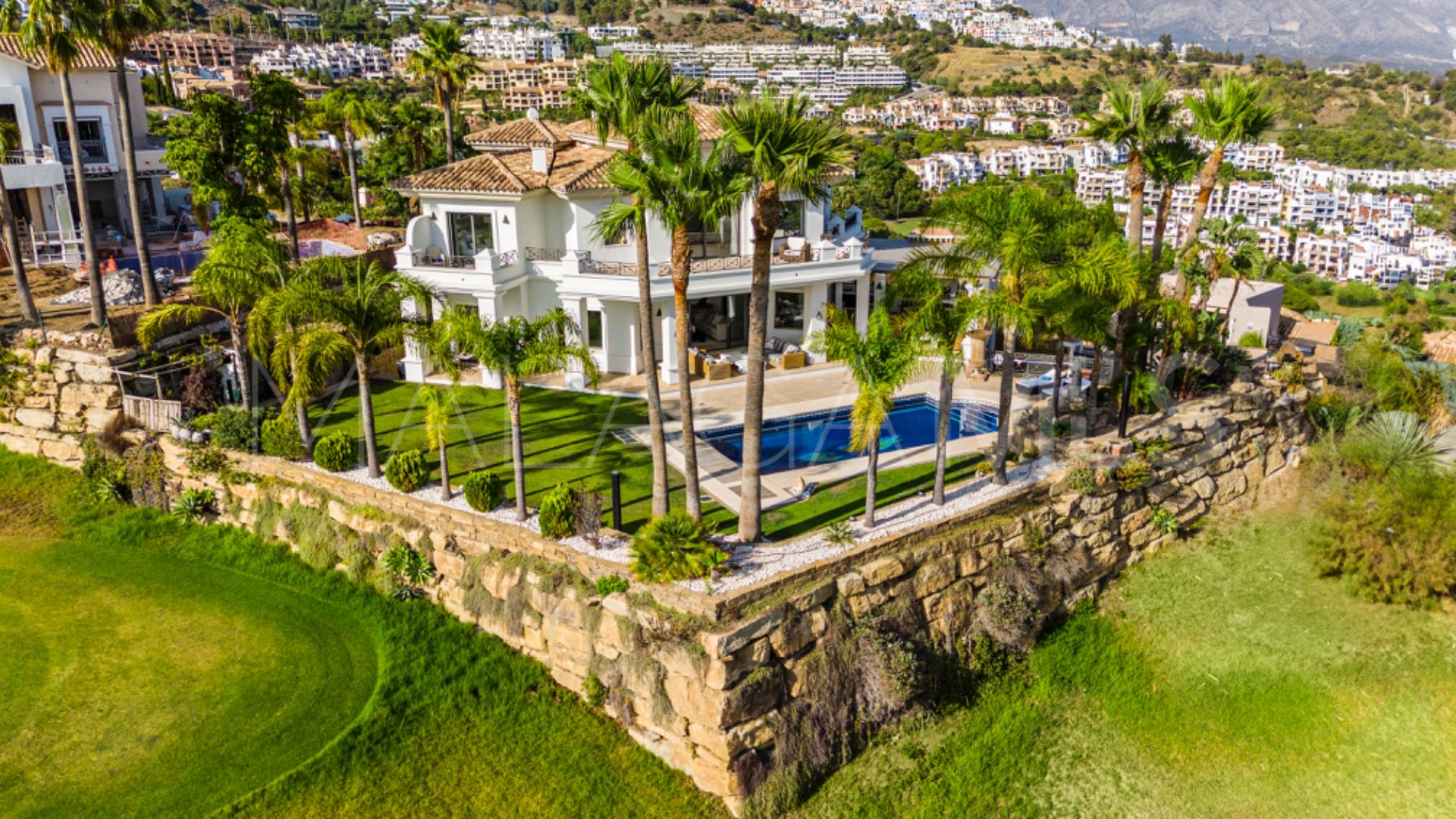 Villa for sale in Los Arqueros