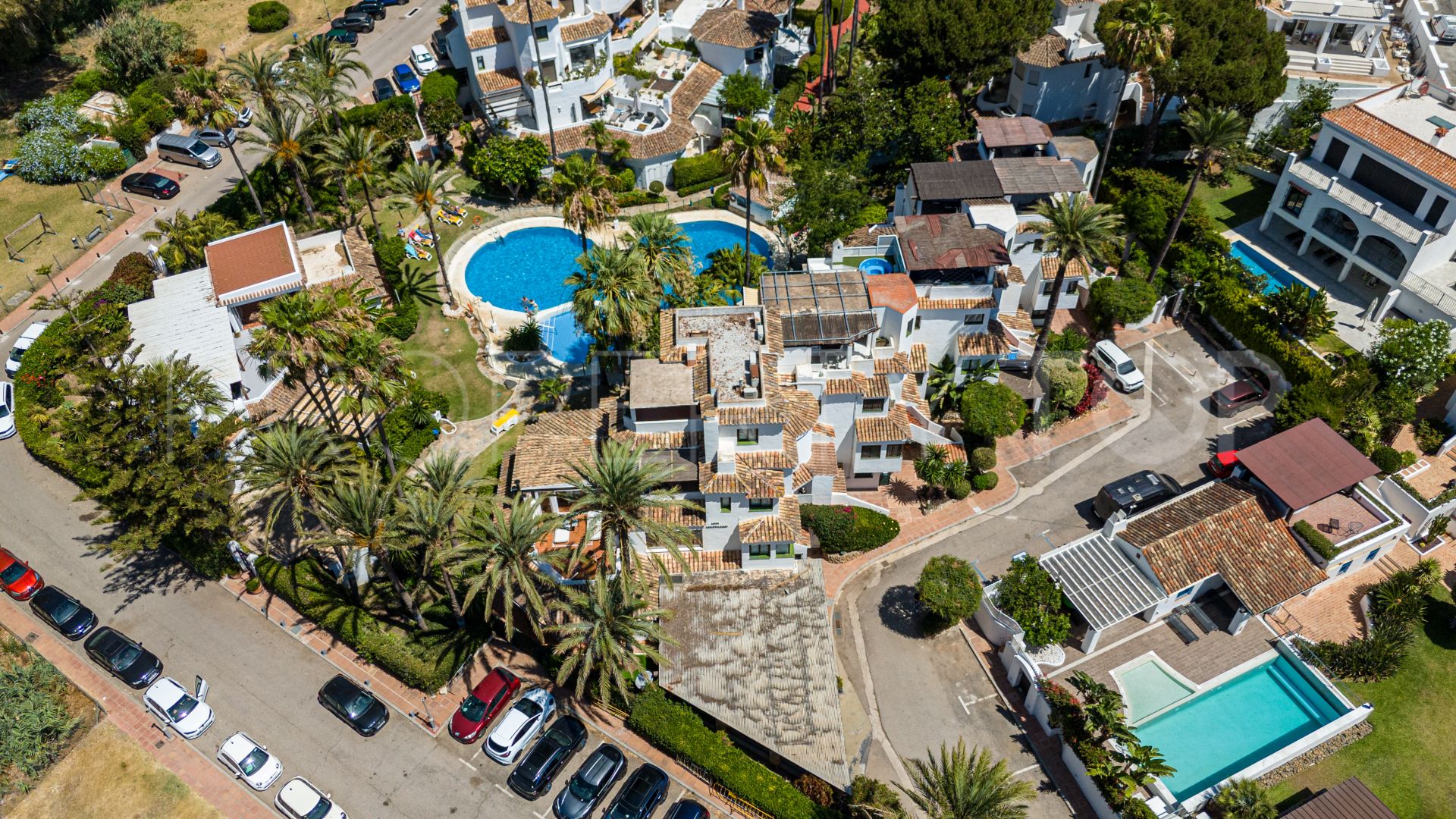 Comprar apartamento planta baja en Elviria