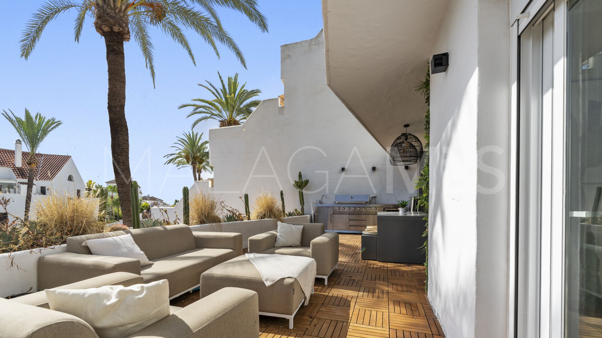 Lägenhet for sale in Nueva Andalucia