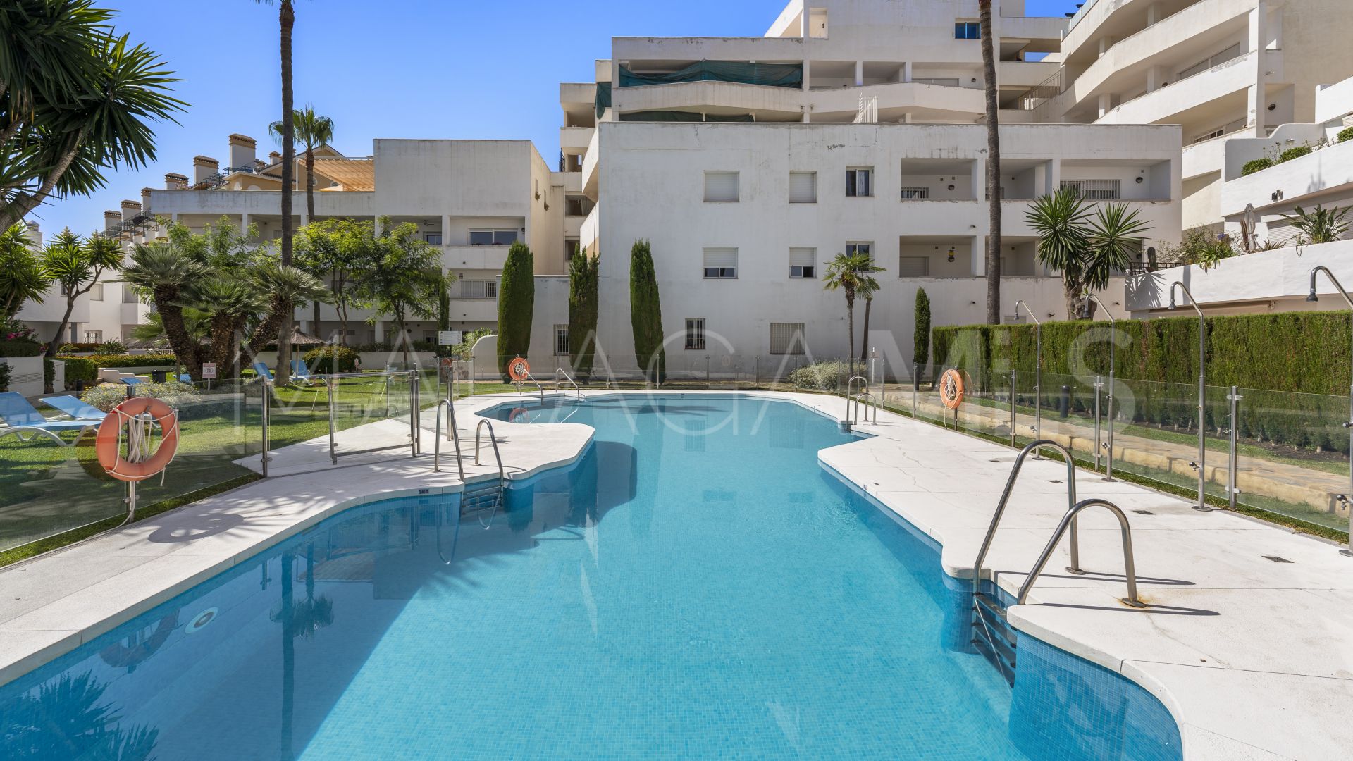 Lägenhet for sale in Nueva Andalucia