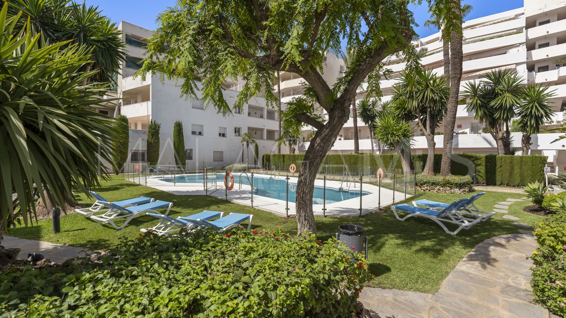 Lägenhet for sale in Nueva Andalucia