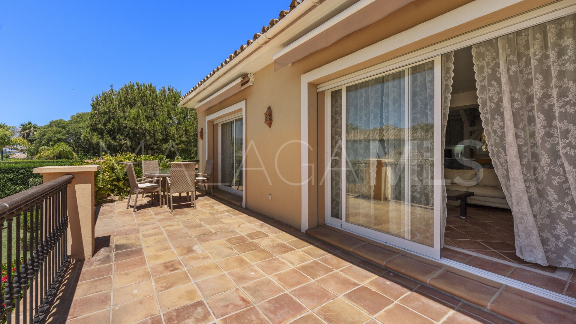 Villa for sale in Estepona Ost