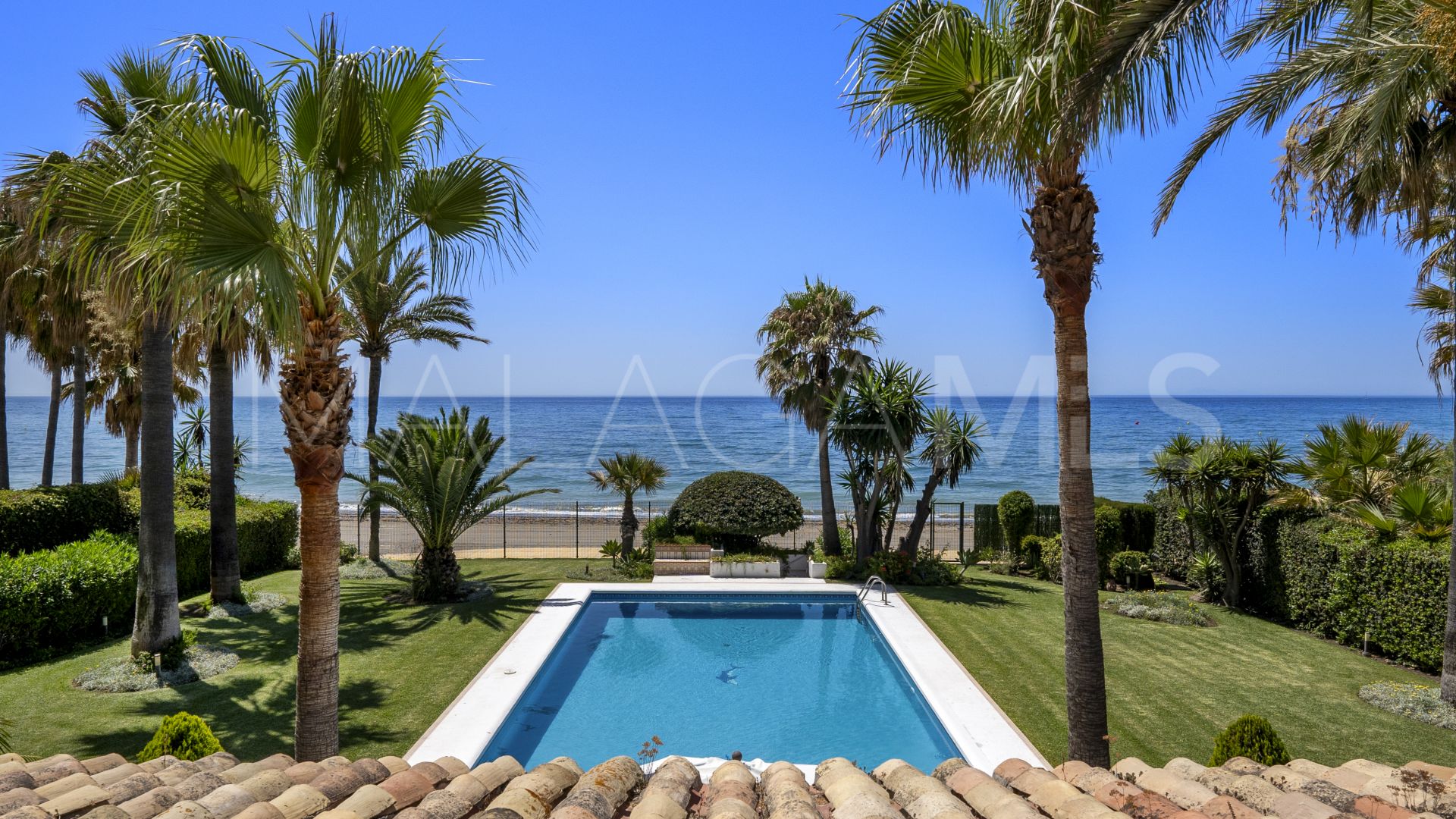 Villa for sale in Estepona Ost