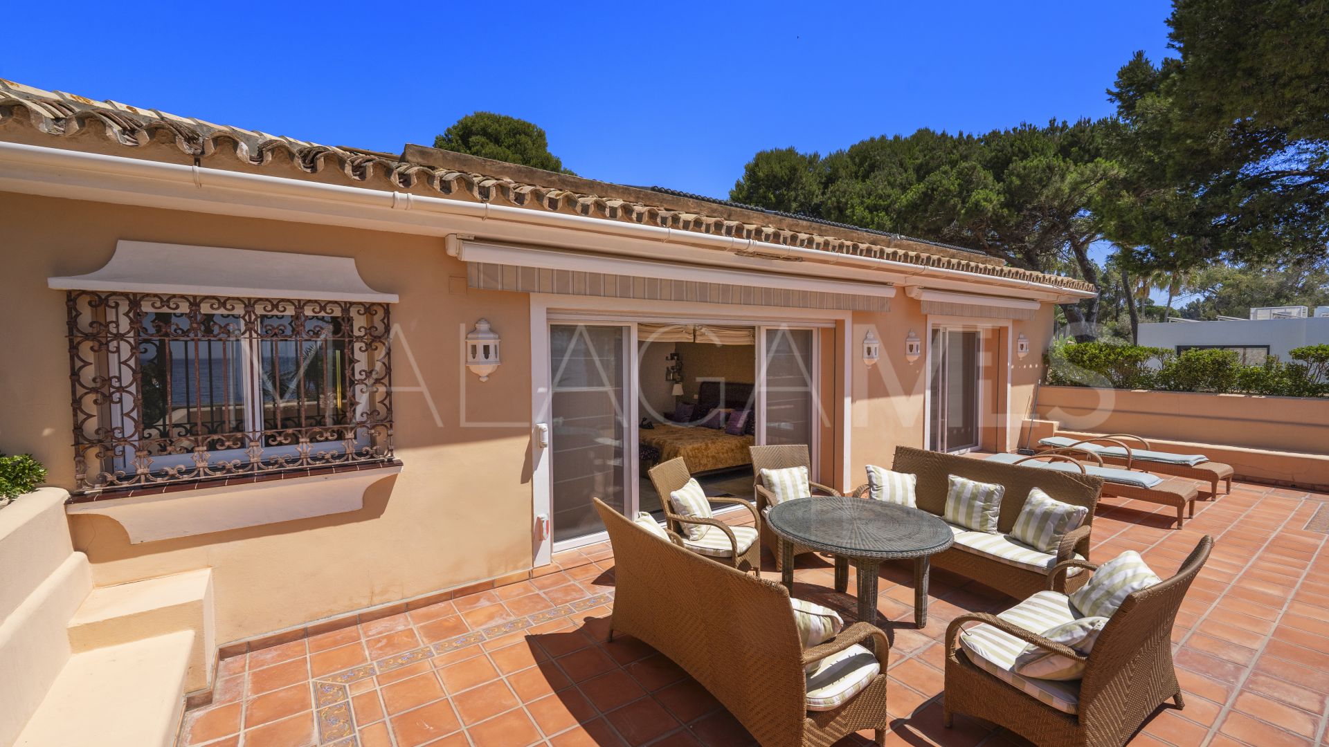 Estepona Este, villa a la venta