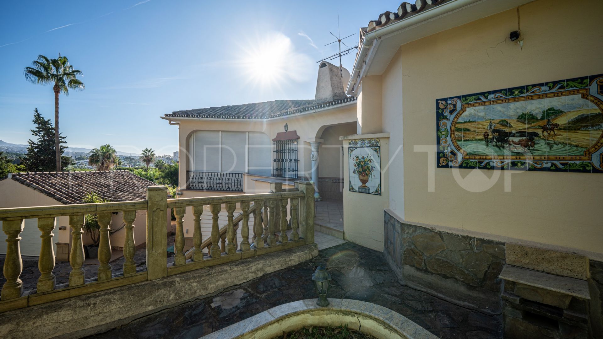 Nueva Andalucia, villa en venta de 5 dormitorios