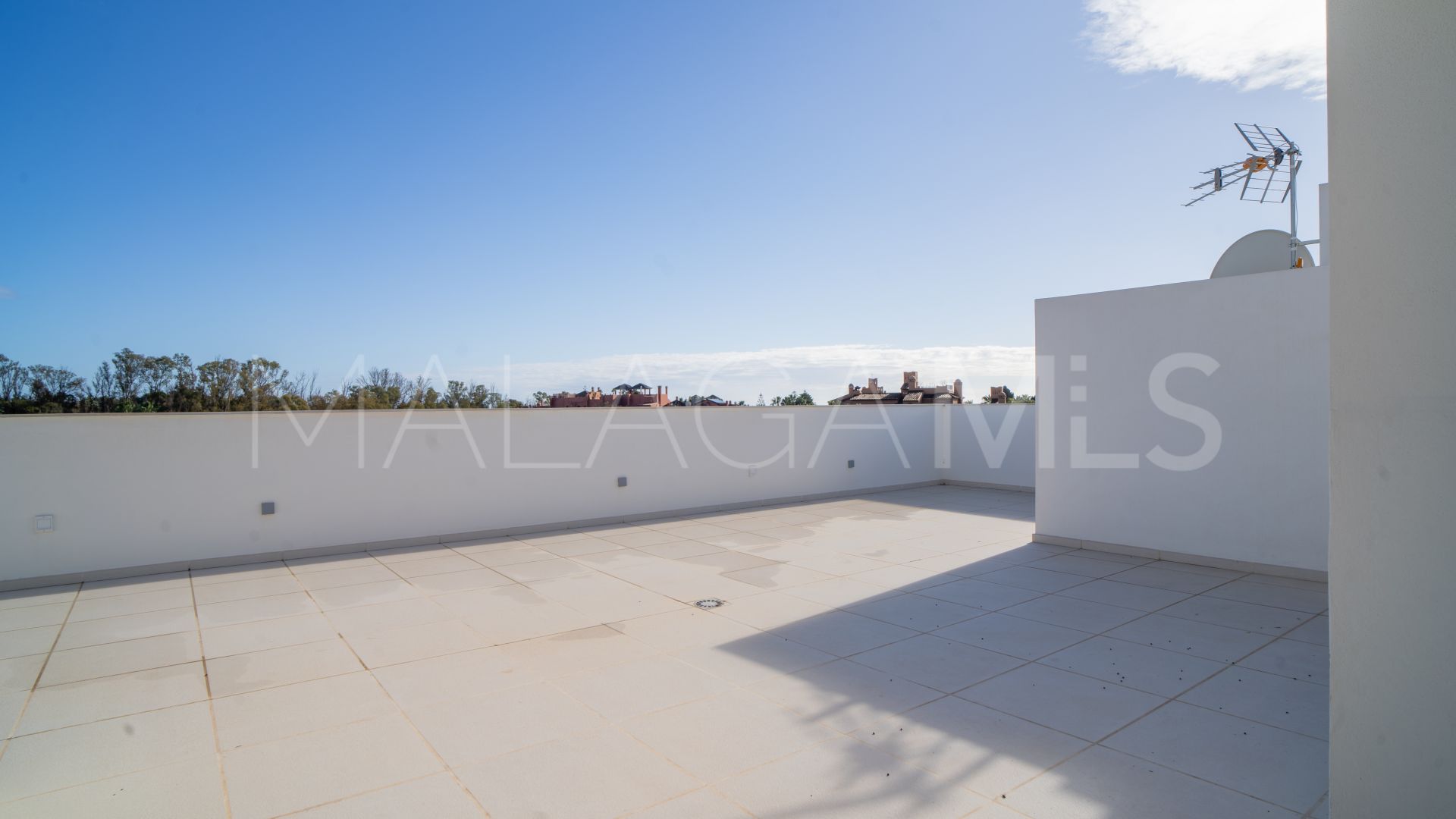 For sale villa in Loma de Casasola